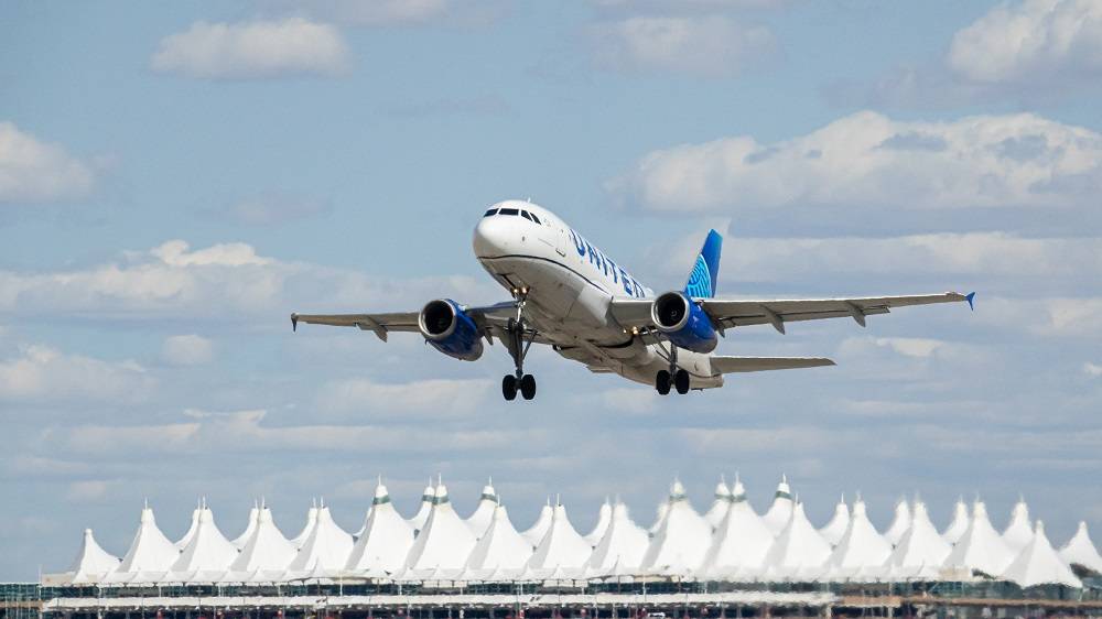 These Airports Have The Most Flights Scheduled on Christmas Day 2023