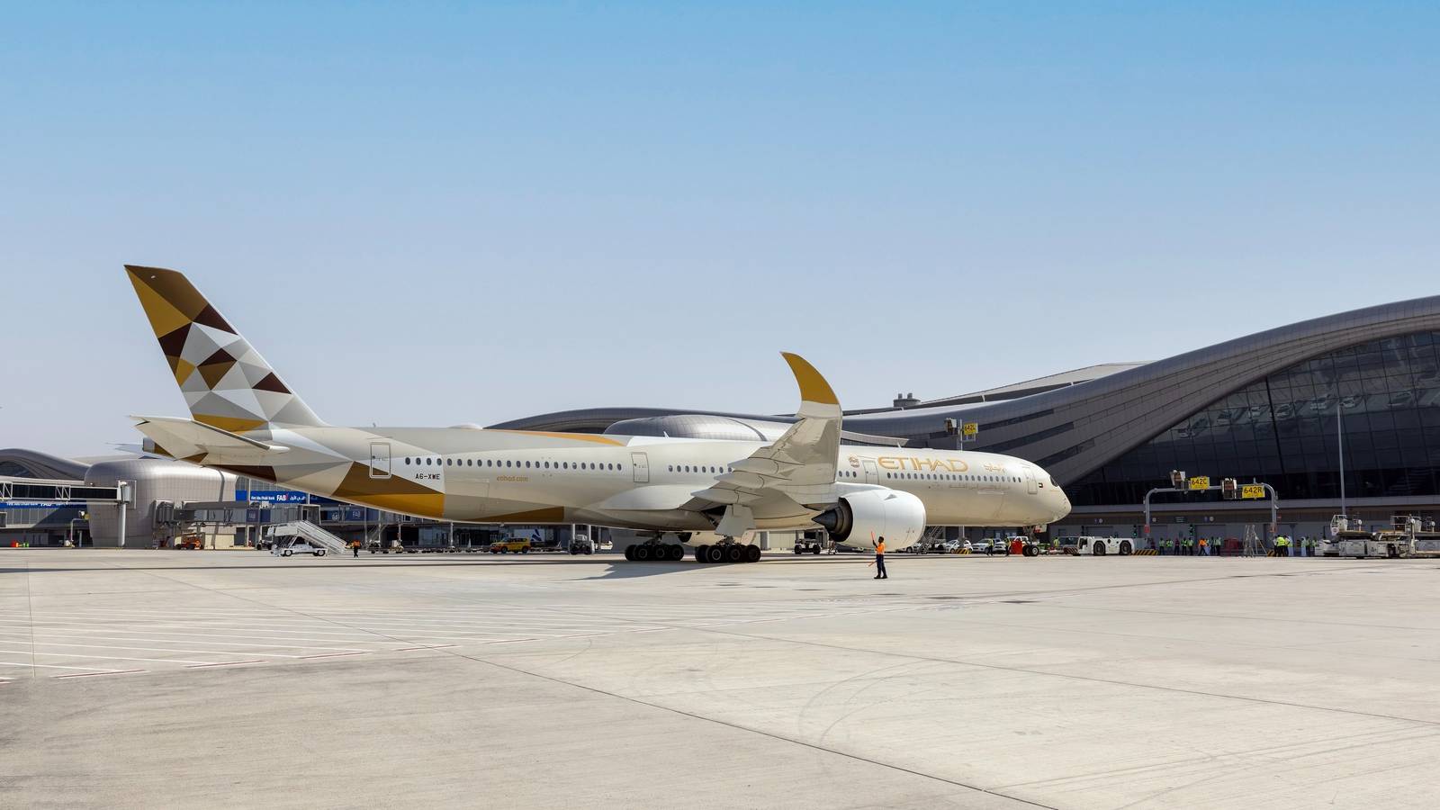 Etihad Begins To Use Abu Dhabi's New Mid-Field Terminal