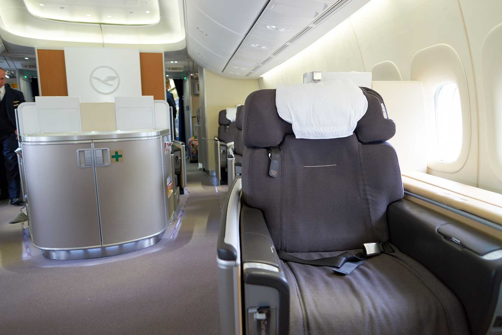 A Seat In Lufthansa's first class cabin on the Boeing 747-8I.