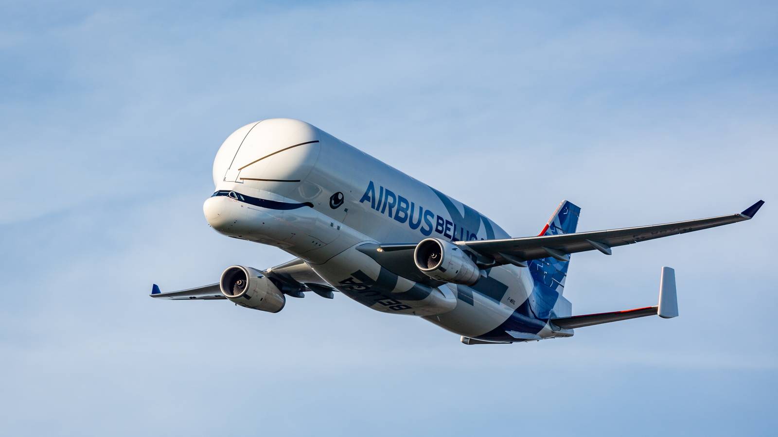 How Does The Loading Of The Airbus BelugaXL Work?