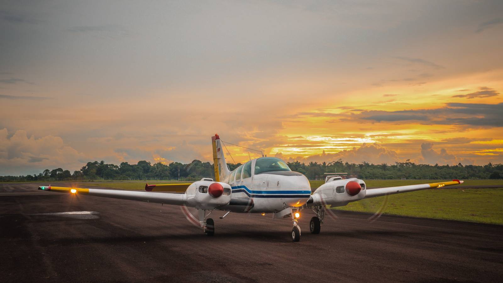 Pilot Who Illegally Ran Charter Airline In Queensland Wins Appeal