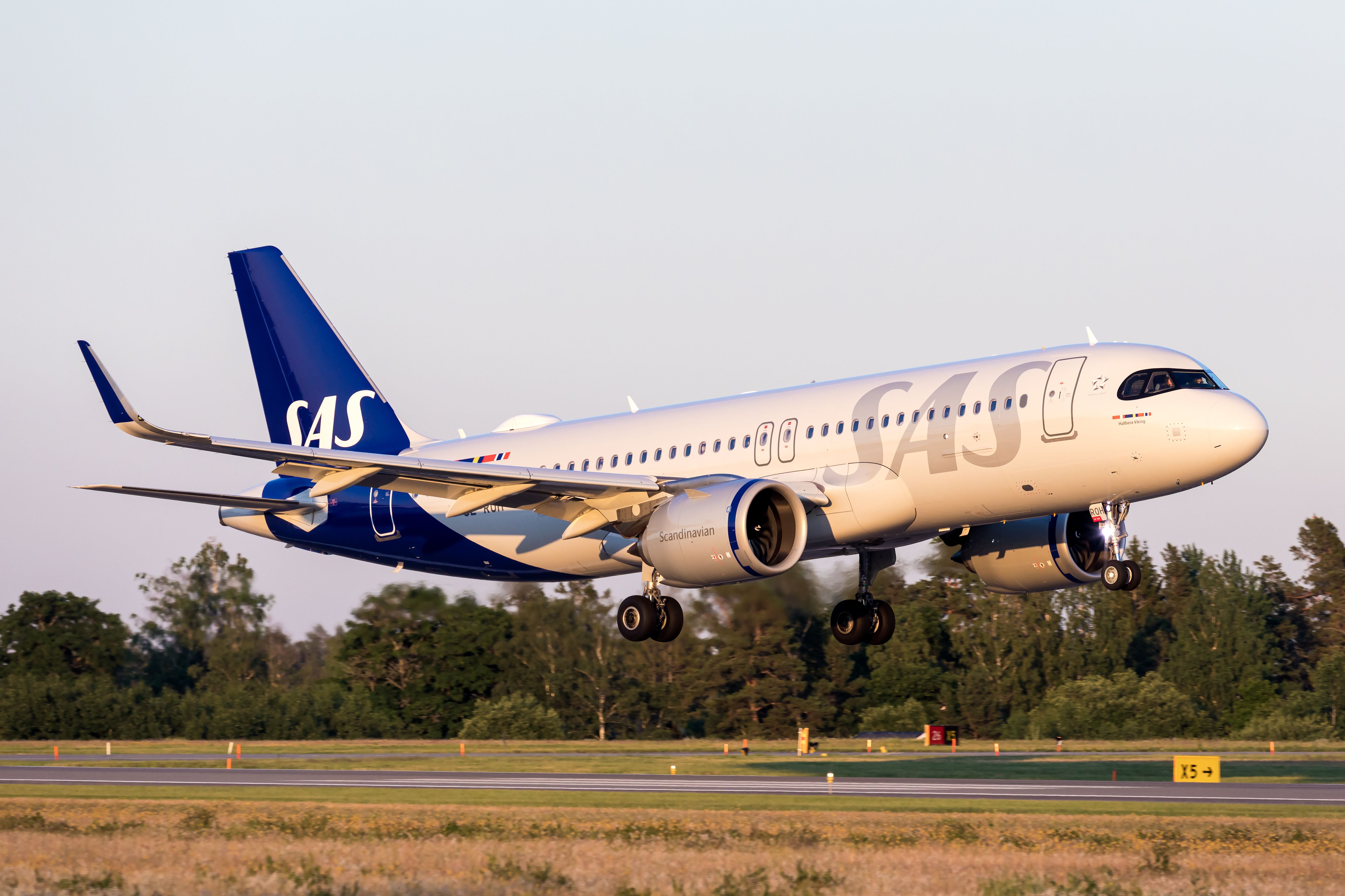 Air France-KLM Group To Acquire Non-Controlling Stake In SAS