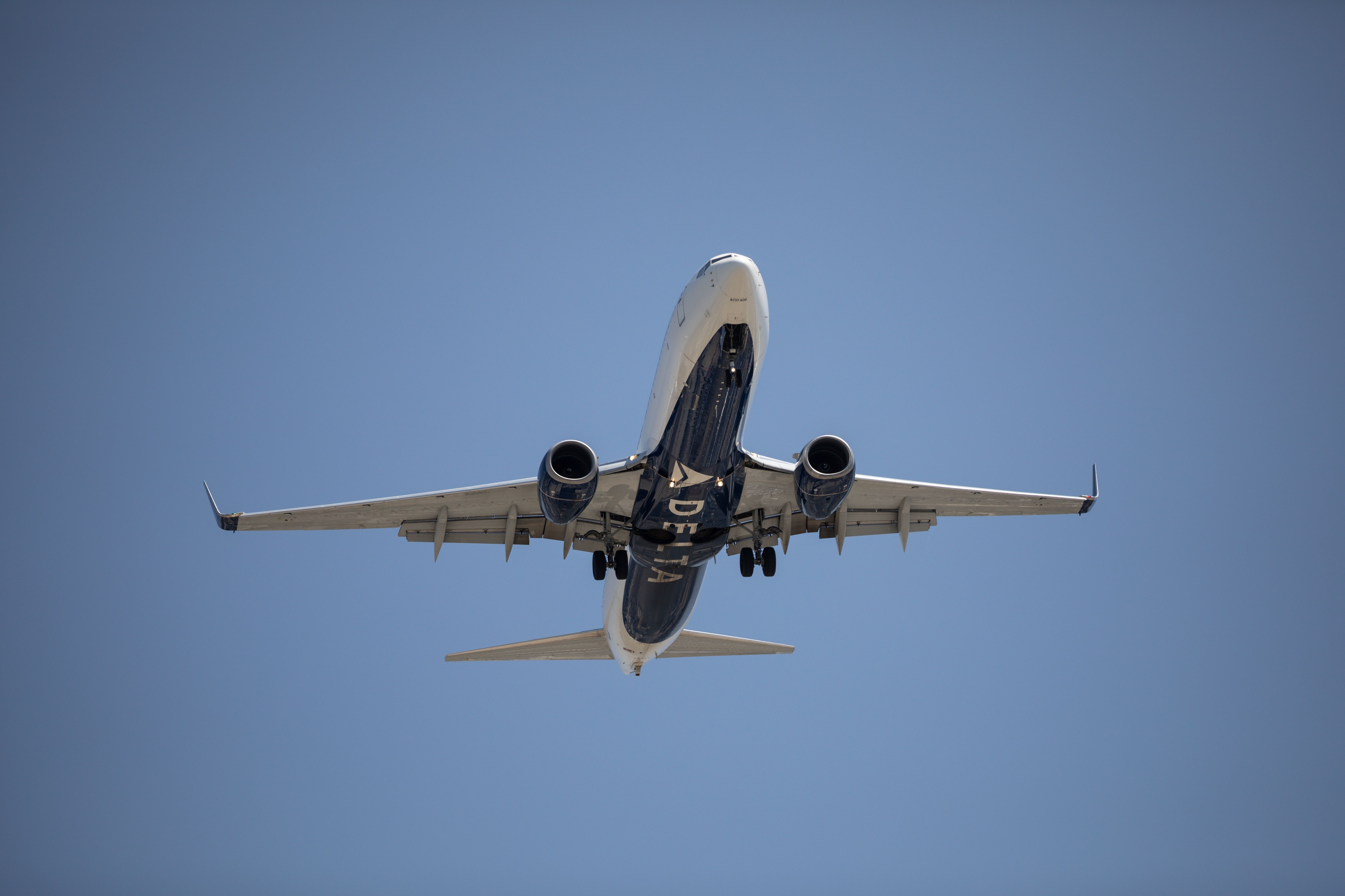 Delta Air Lines Gears Up For College Football Championship With Extra Houston Flights