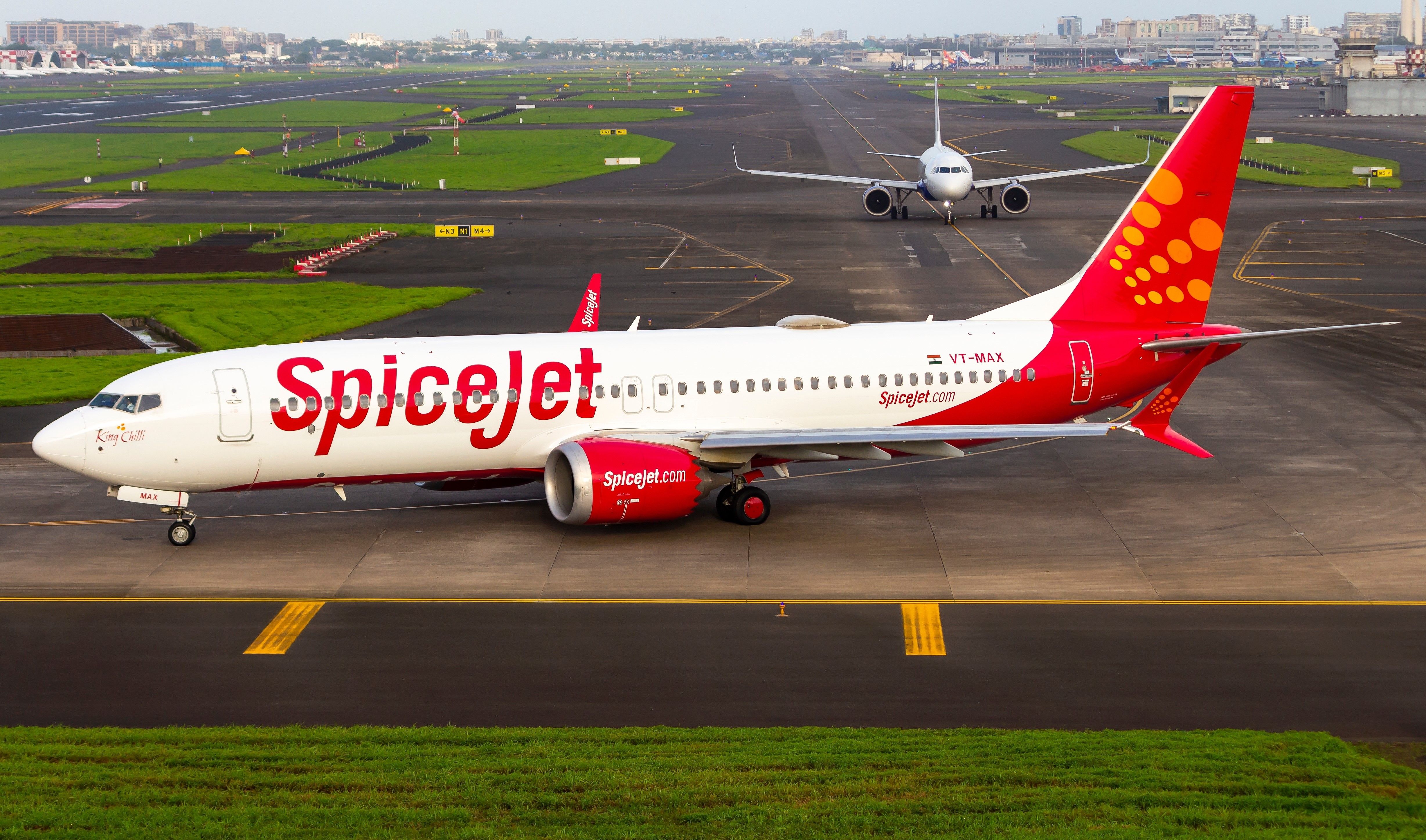 SpiceJet To Unground Boeing 737 MAX 8 Fleet From April 2025