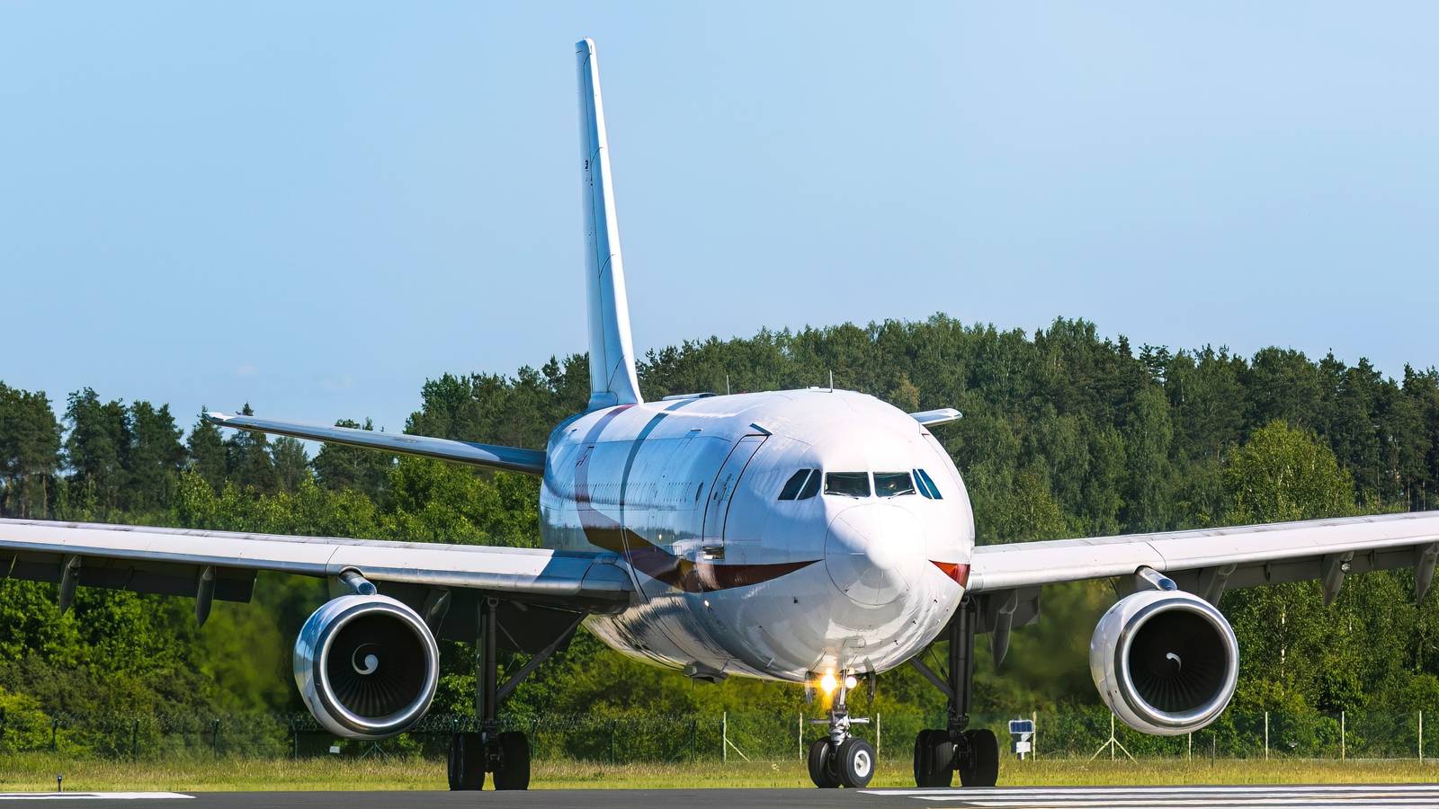 Which Airlines Still Operate The Airbus A300?