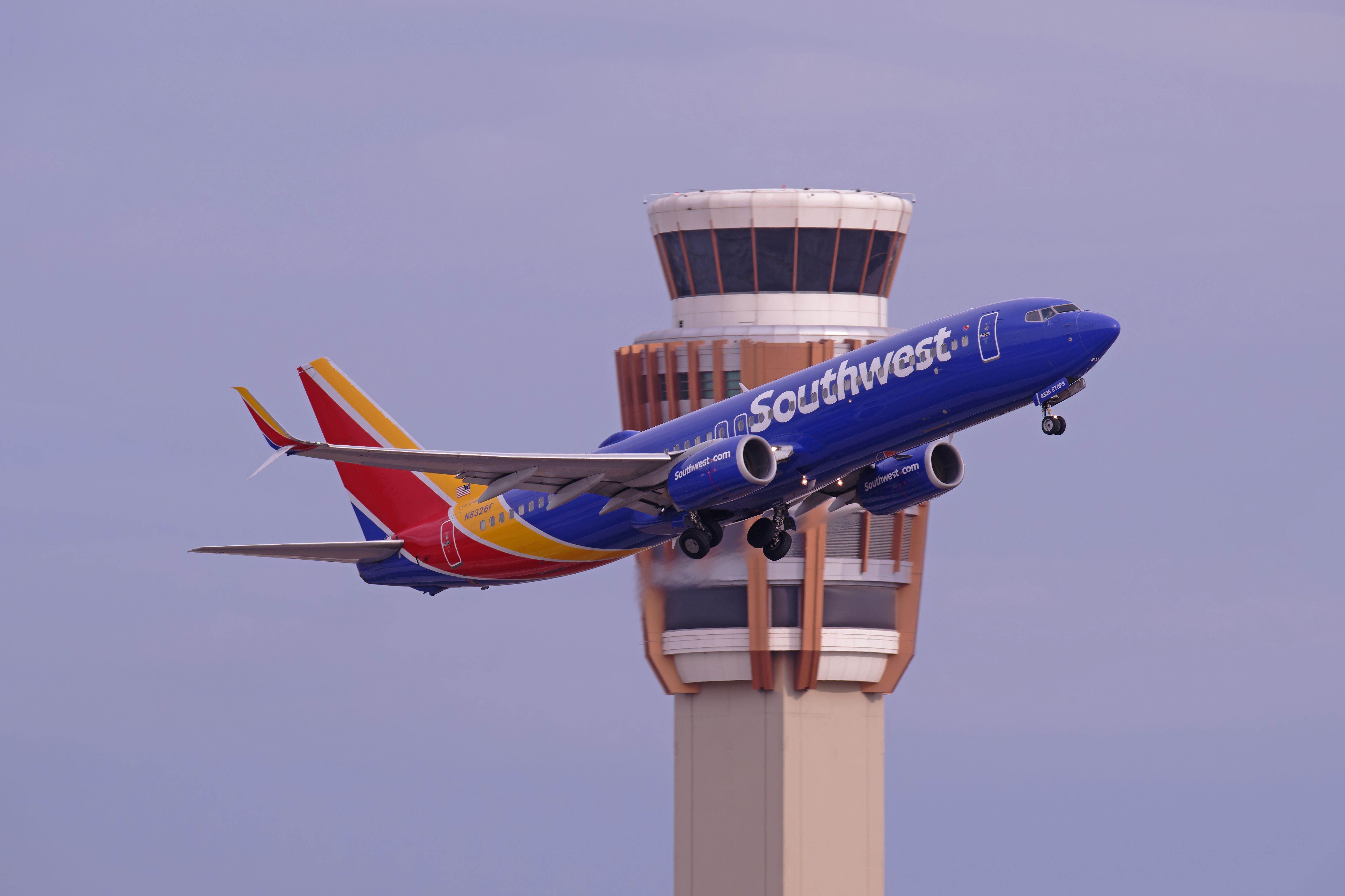 Southwest Airlines Facing Over $400,000 In Arizona Labor Fines