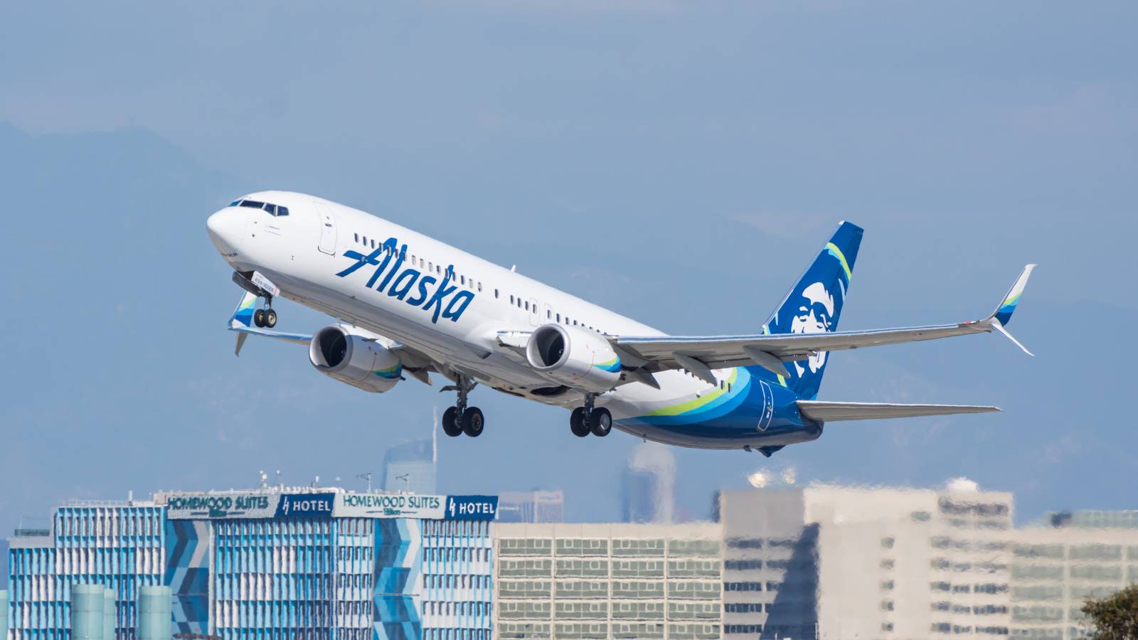 Why Wasn't The Boeing 737-900 As Popular As Other Next Generation Jets?