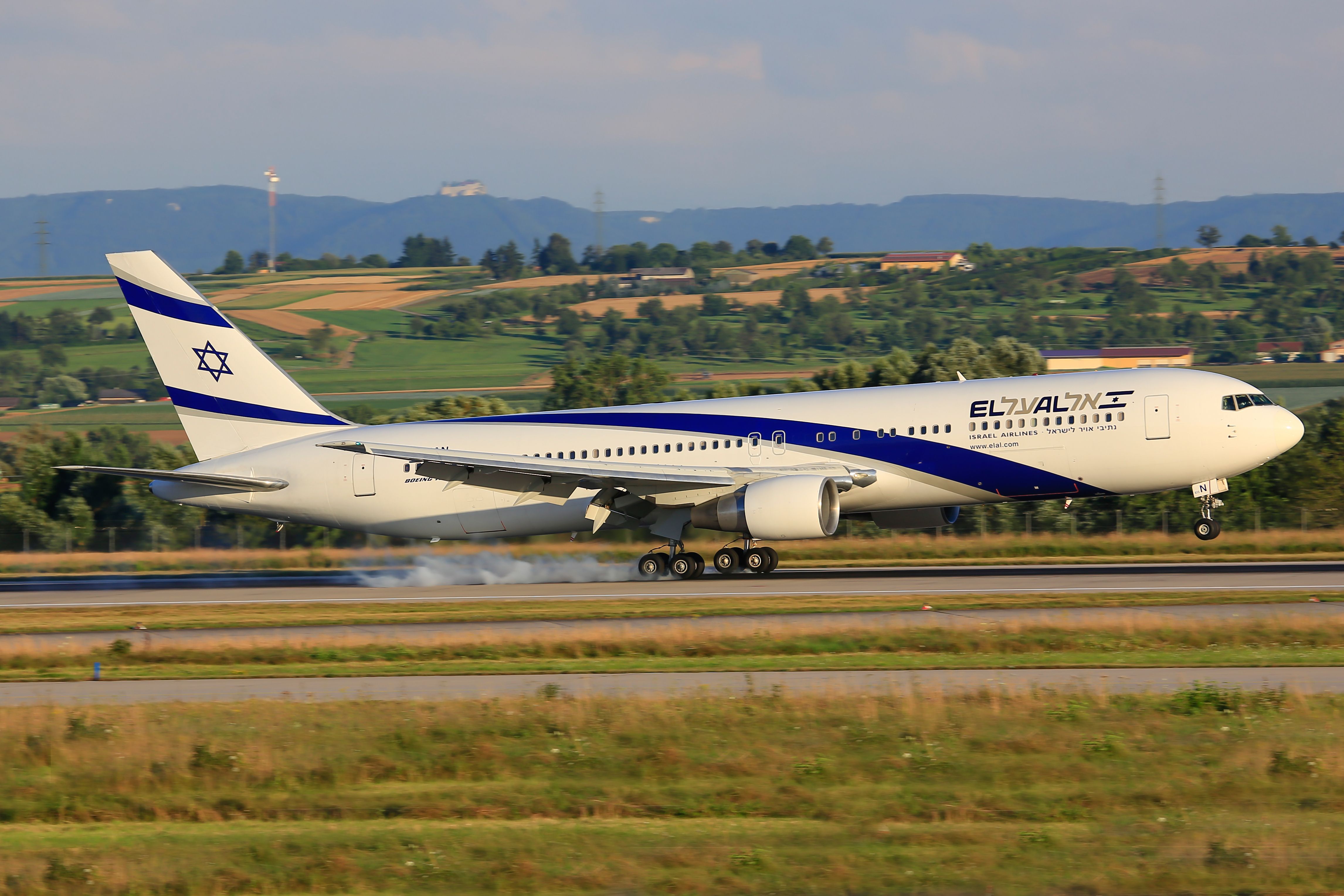 EL AL Teams Up With Michelin Star Chef Assaf Granit For New In-Flight Menu