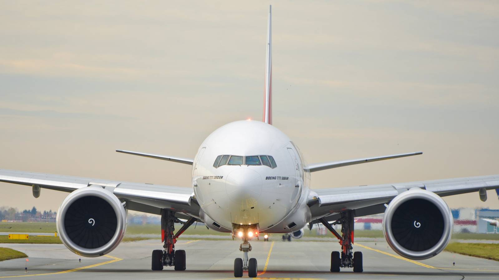 Which Airlines Have The Fewest Seats On Their Boeing 777?