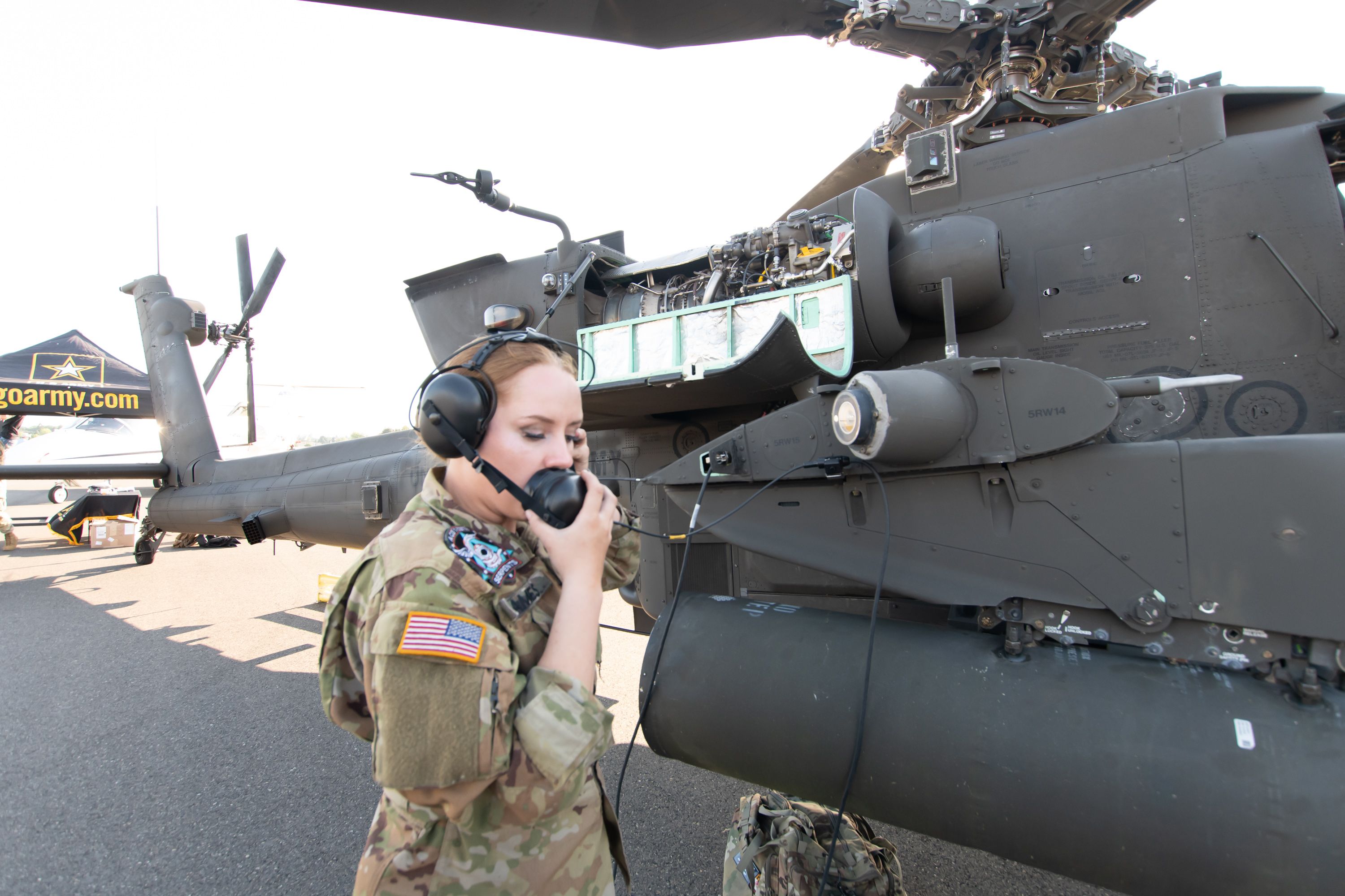 Explained: The AH-64 Apache’s Target Acquisition and Designation System