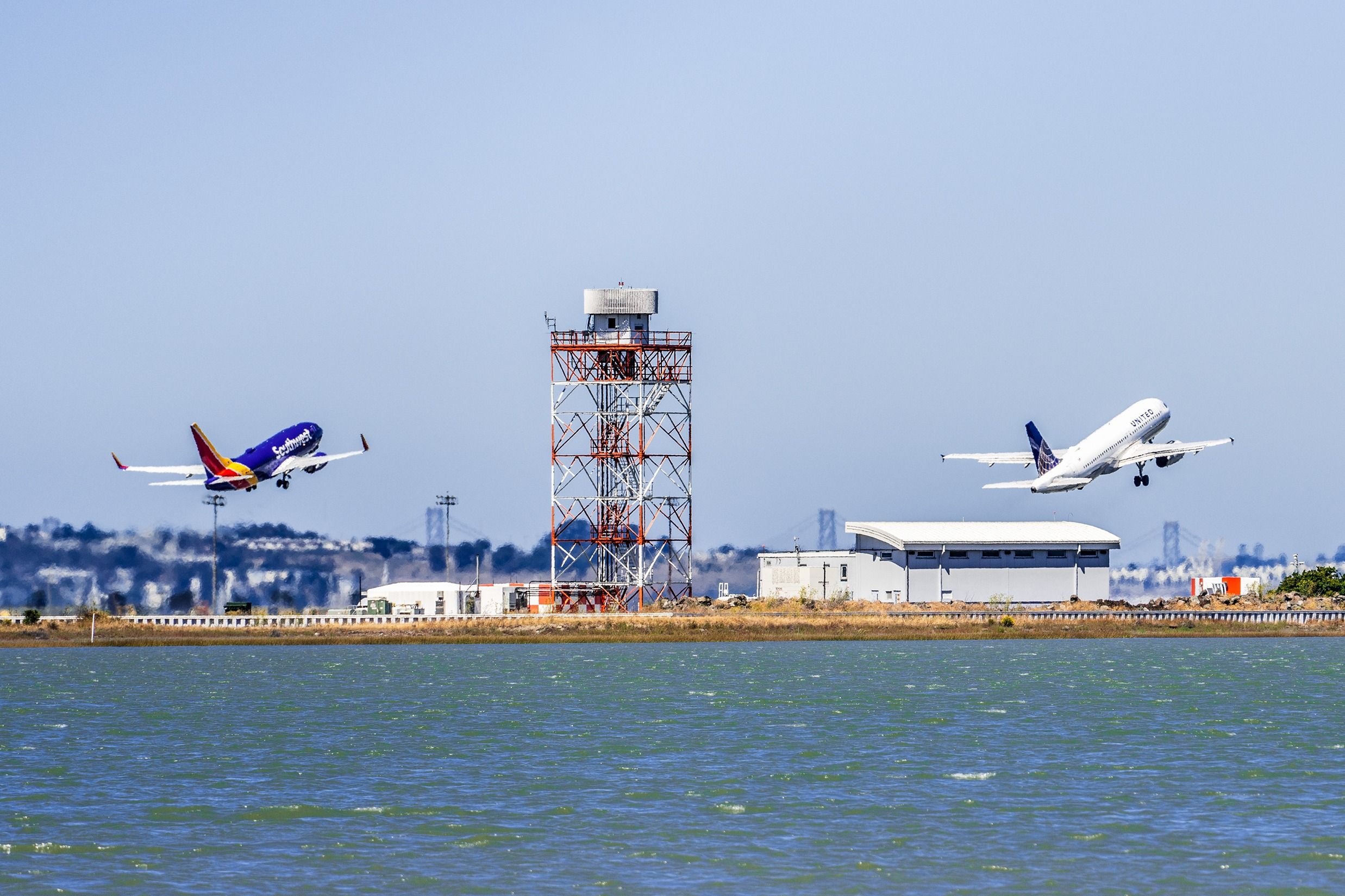 Parallel Runways: 5 Airports That Have Them