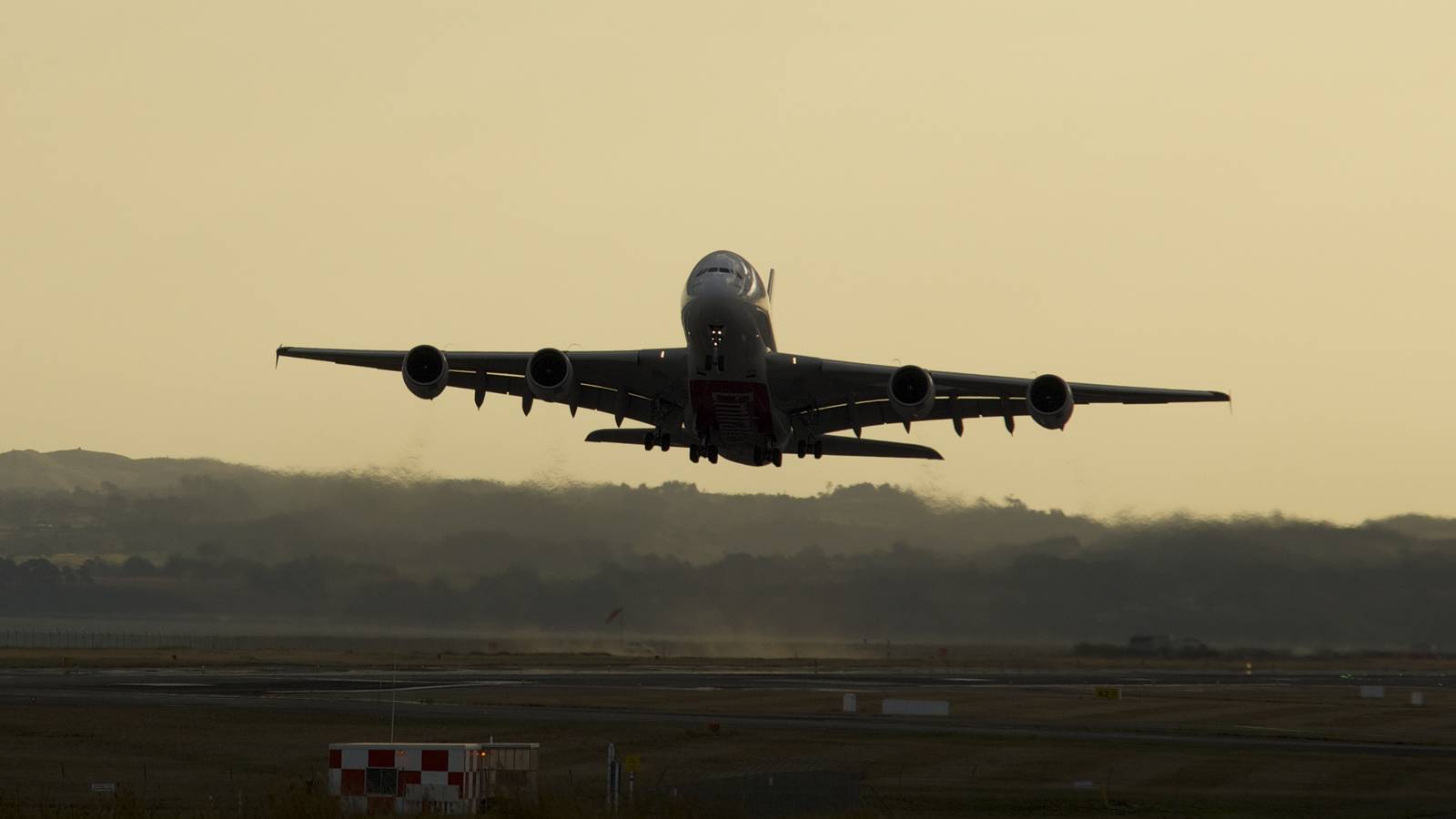 What Happens When A Plane Goes Around?
