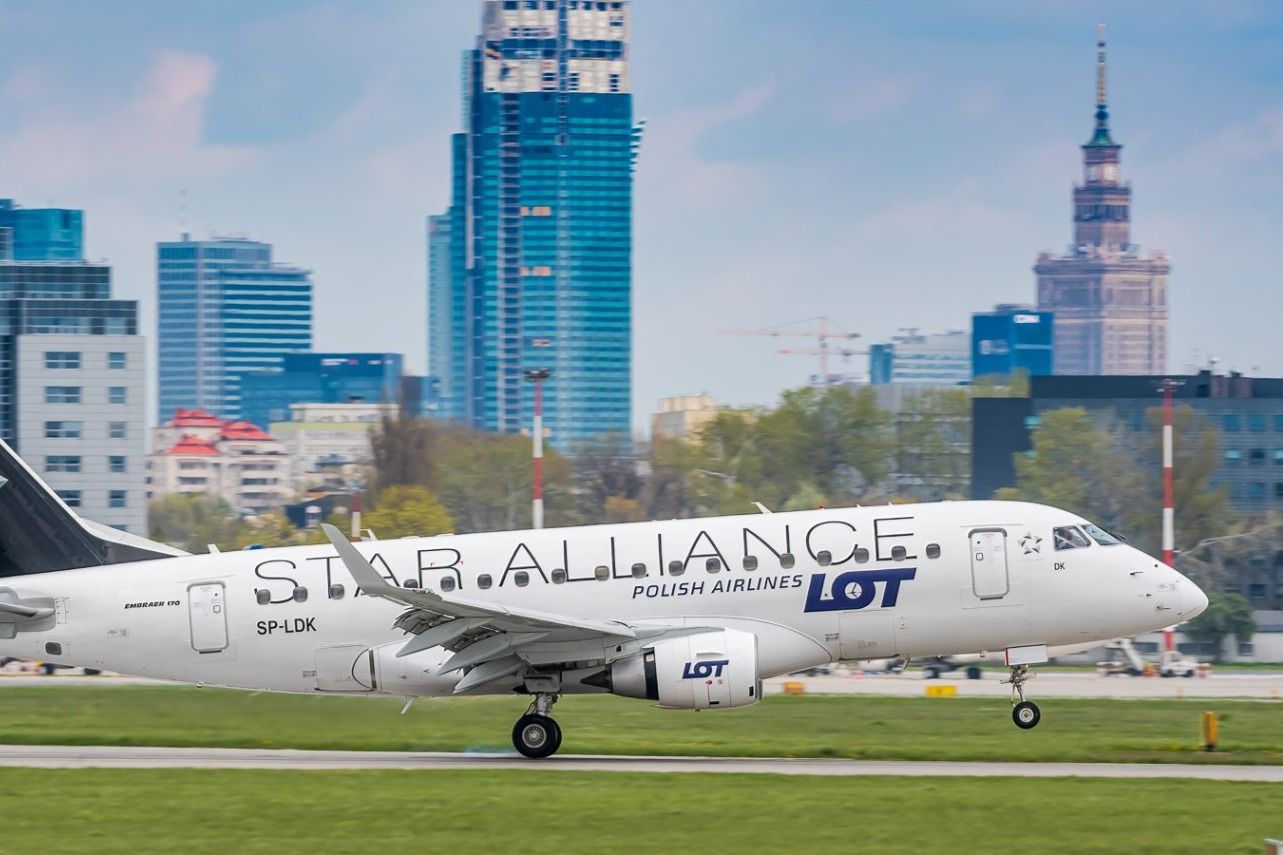LOT Polish Airlines Celebrates 20 Years Of Star Alliance Membership