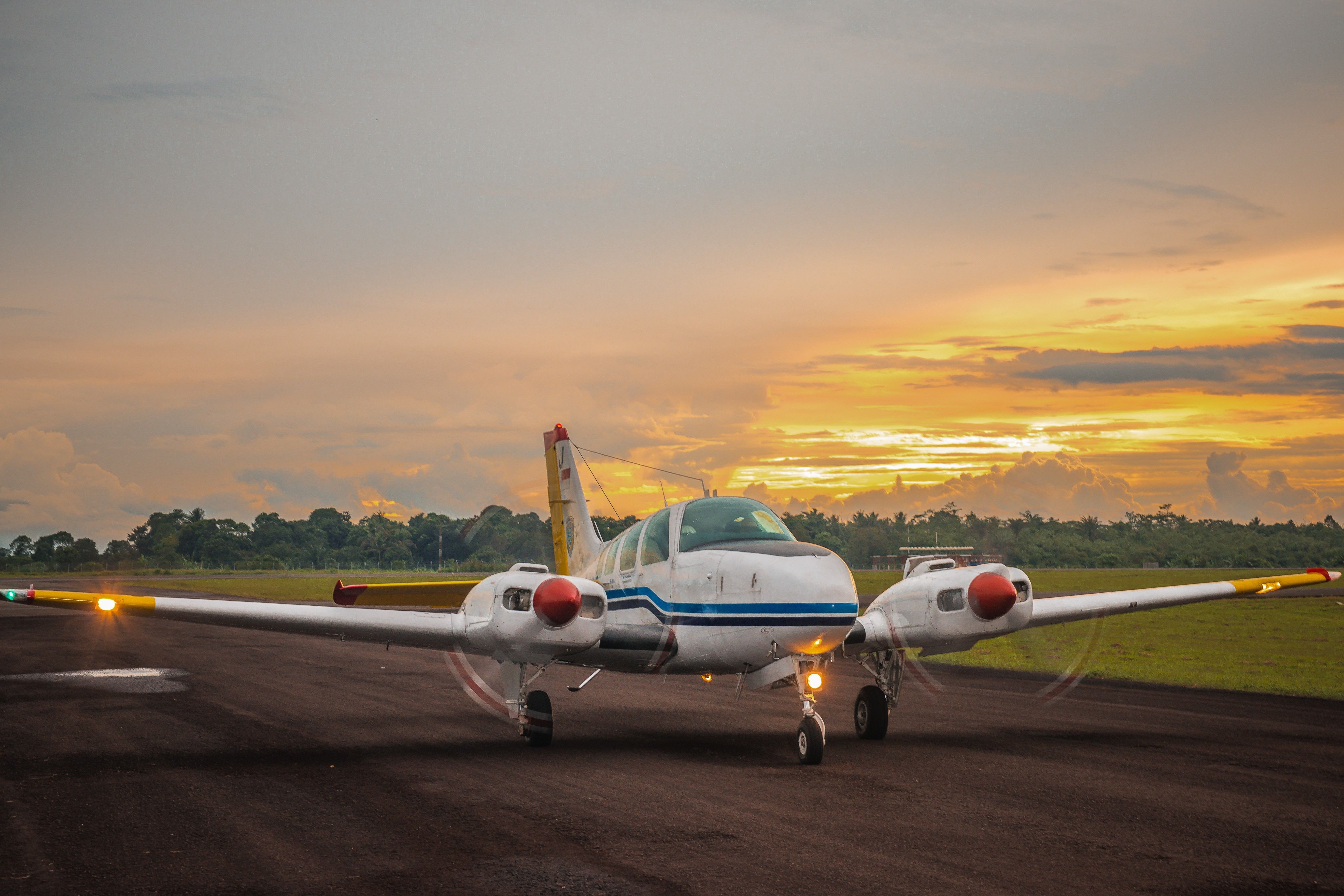 Pilot Who Illegally Ran Charter Airline In Queensland Wins Appeal