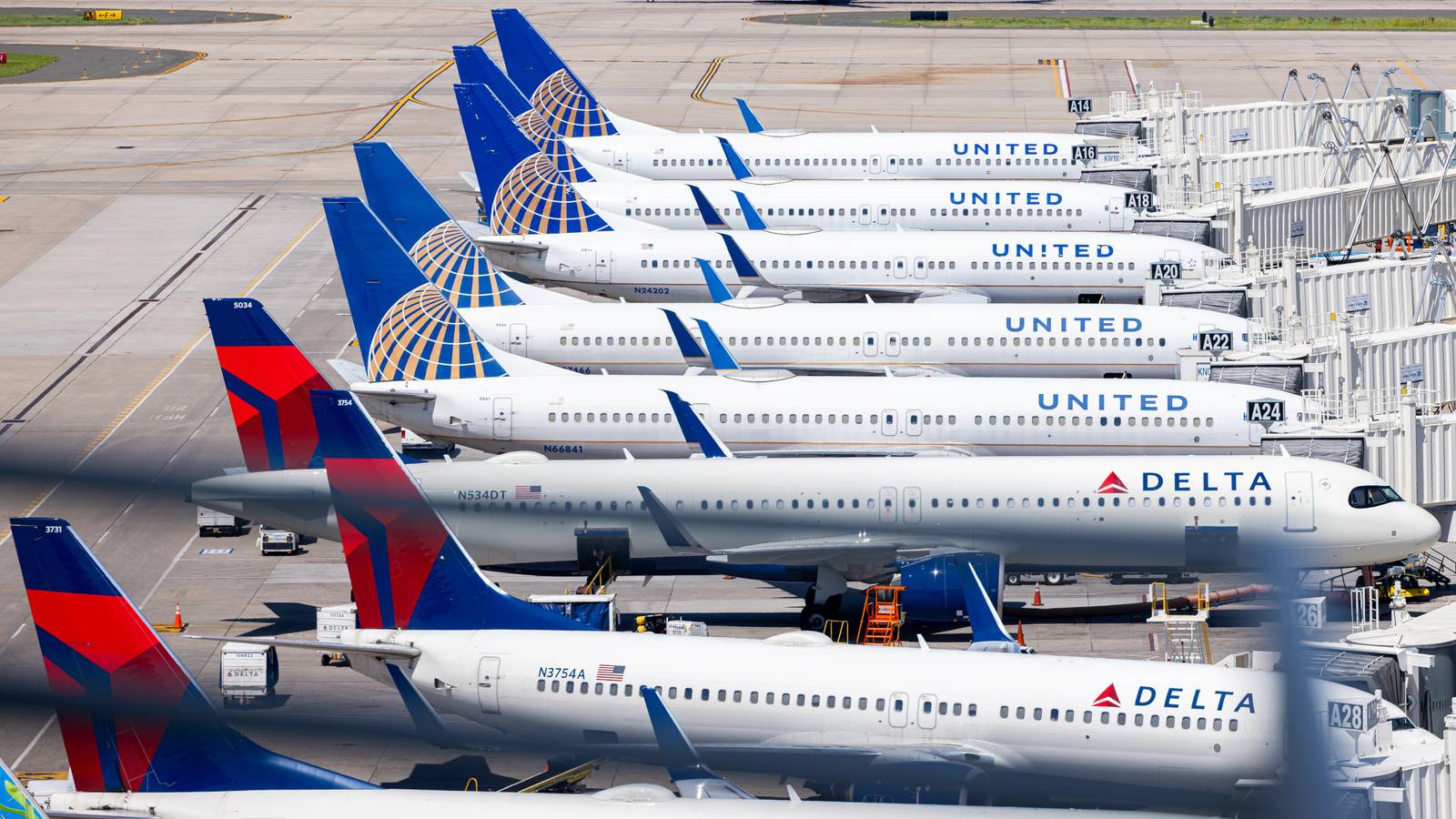 Delta Air Lines CEO Rips New United Airlines Boarding Process