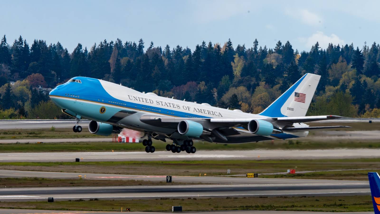 A Look At The Defense Systems That Protect Air Force One