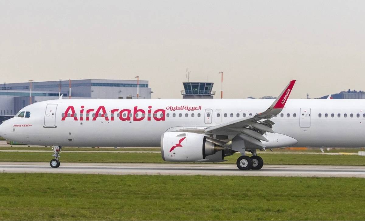 アリタリア航空 A I R B U S-A321 アリタリア航空 A I R B U S-A321 Airbus A321 - Wikimedia Commons