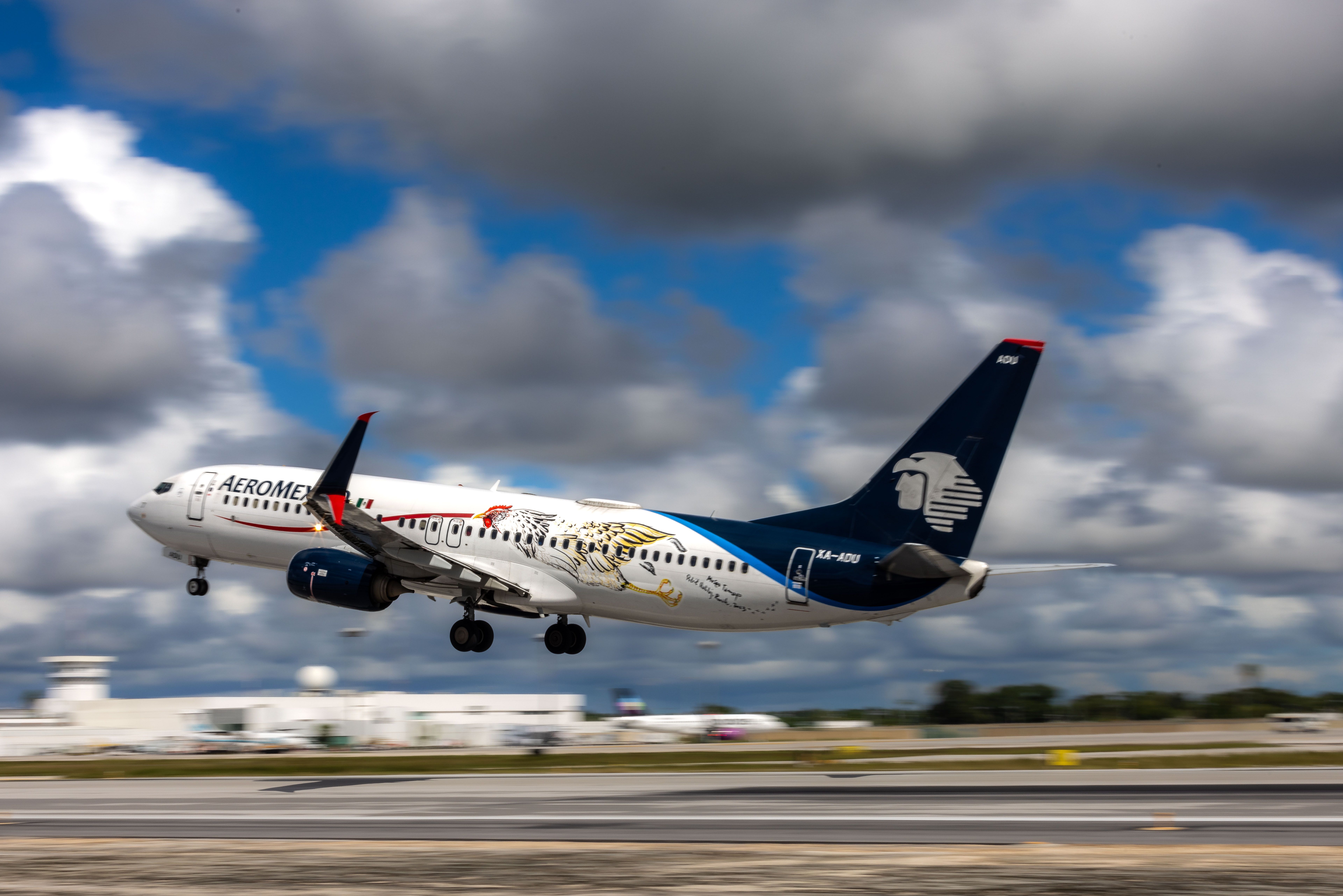 Aeromexico Reveals New Unique Livery Featuring A Chicken