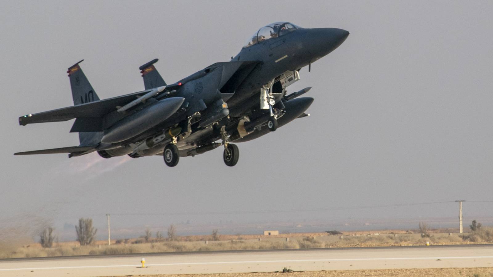 How Does The McDonnell Douglas F-15E Compare To Other Strike Fighter Jets?