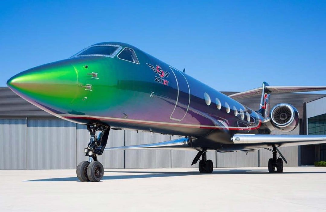 Unique Paintjob: A Look At The Gulfstream GV SEXYjet