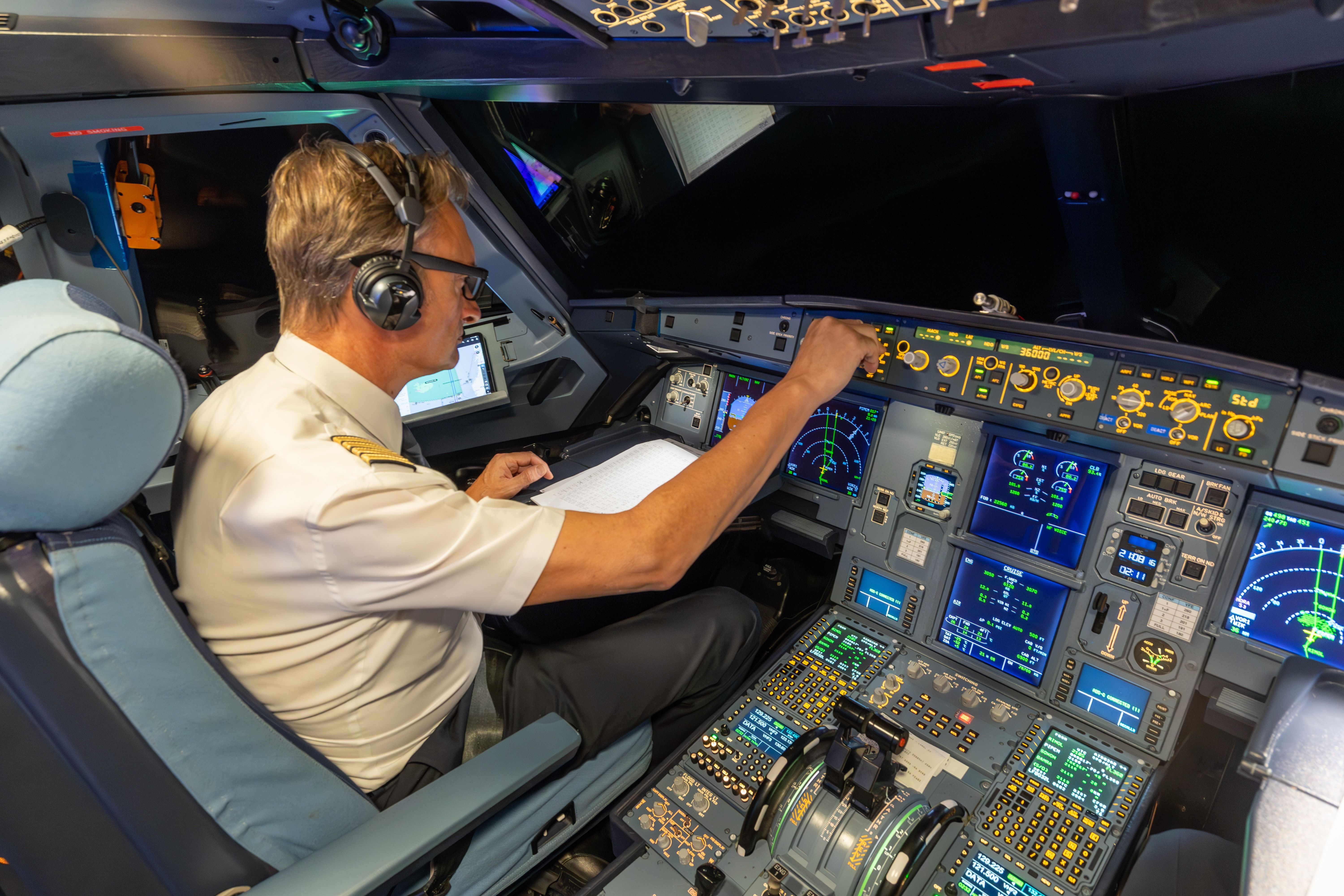 What Is A Knot Speed Defined As In Aviation?
