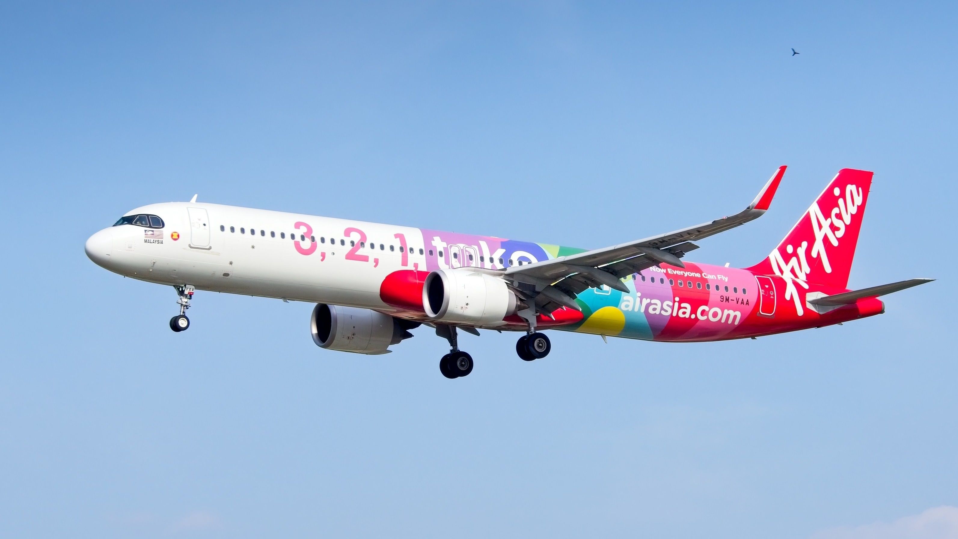 1/200 エアバスアラスカ航空 A312 neo AirAsia Sends First Airbus A321neo Flight To Australia