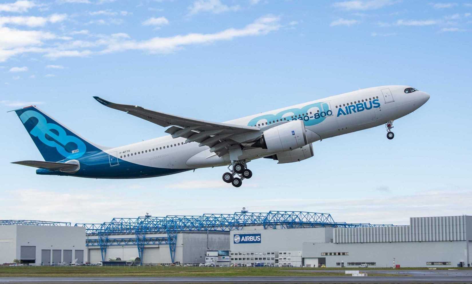 Airbus-A330-800 takeoff