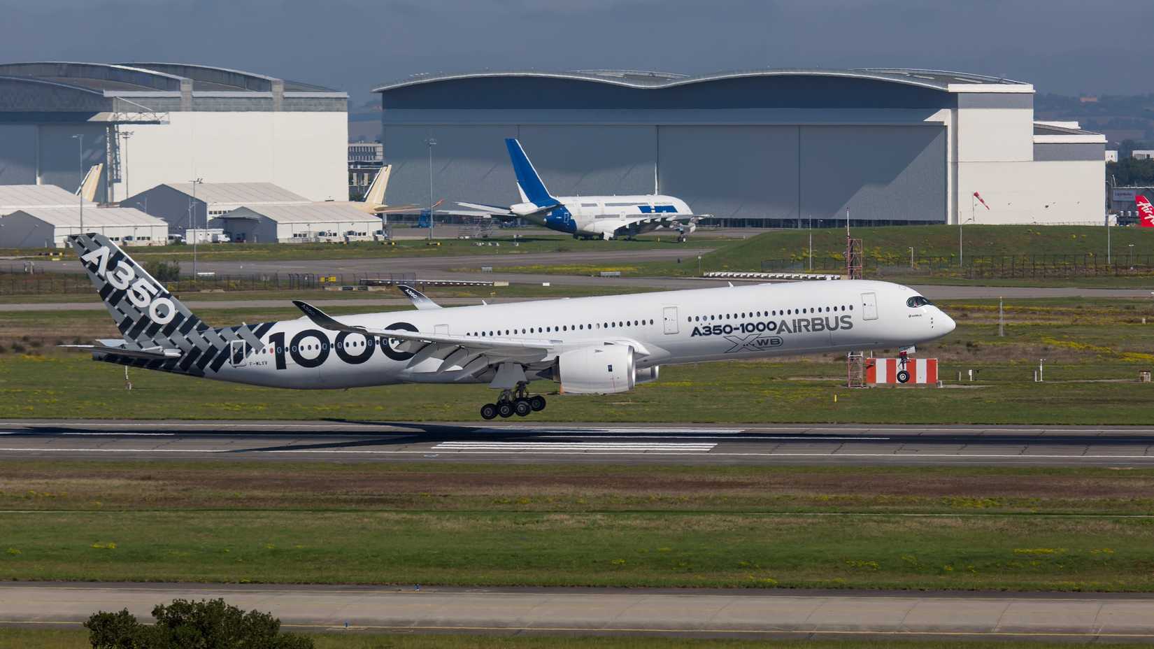 Airbus A350-1000 landing at Toulouse-Blagnac Airport TLS