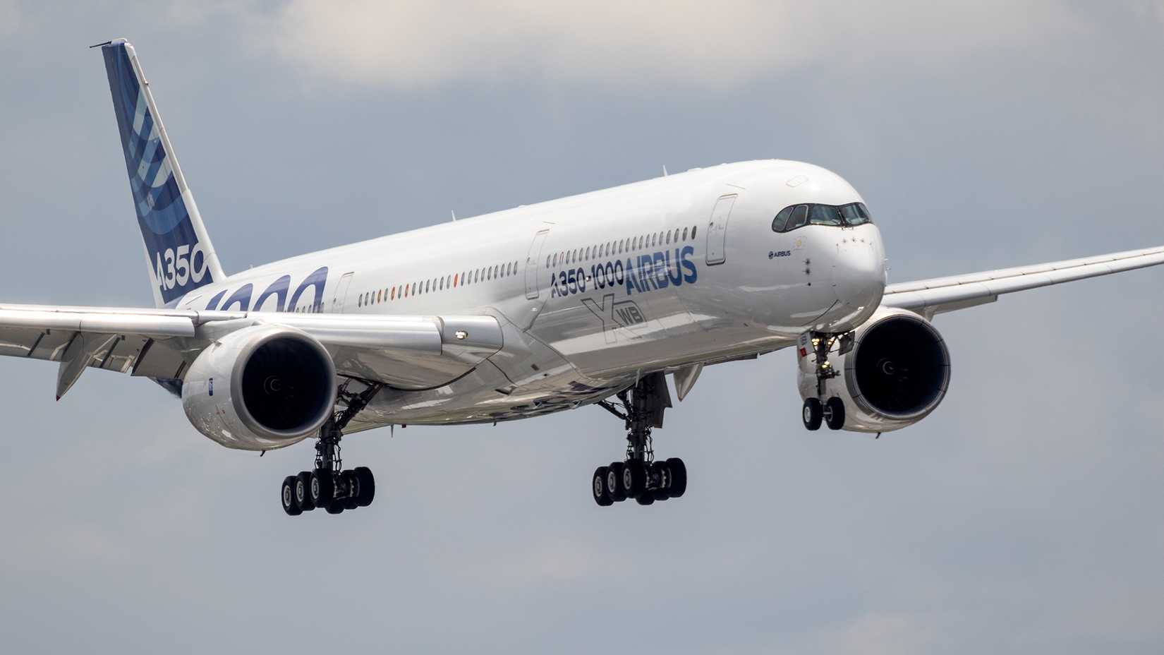 Airbus A350-1000 on a flight at the Paris Air Show