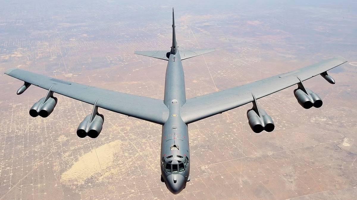 Congress Wants US Air Force B-52 Bombers To Carry Nukes Again