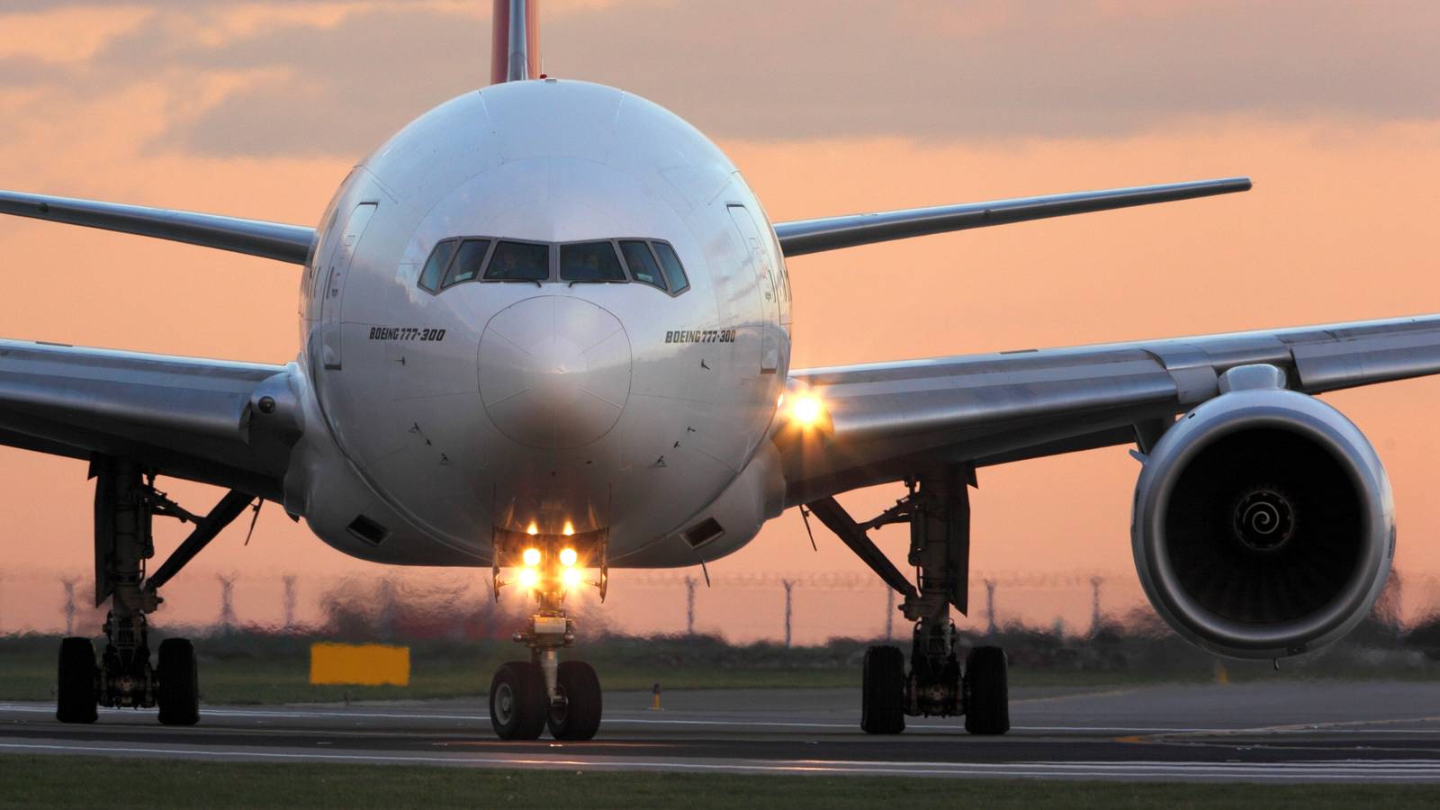 The World’s Top 10 Airports For International Boeing 777 Passenger Flights
