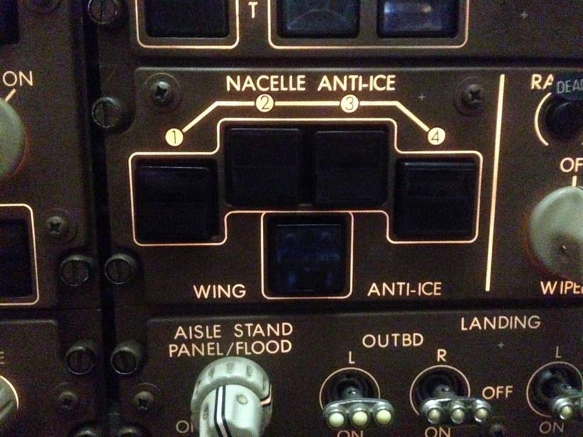 How Does Aircraft De-Icing Work?