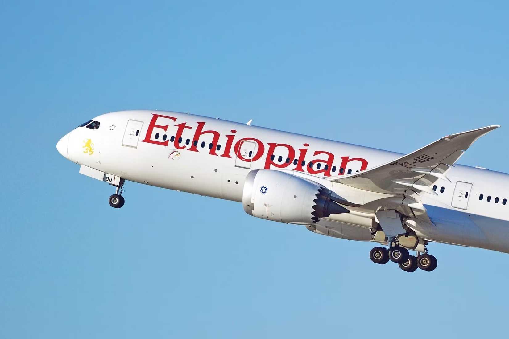 Ethiopian 787 taking off