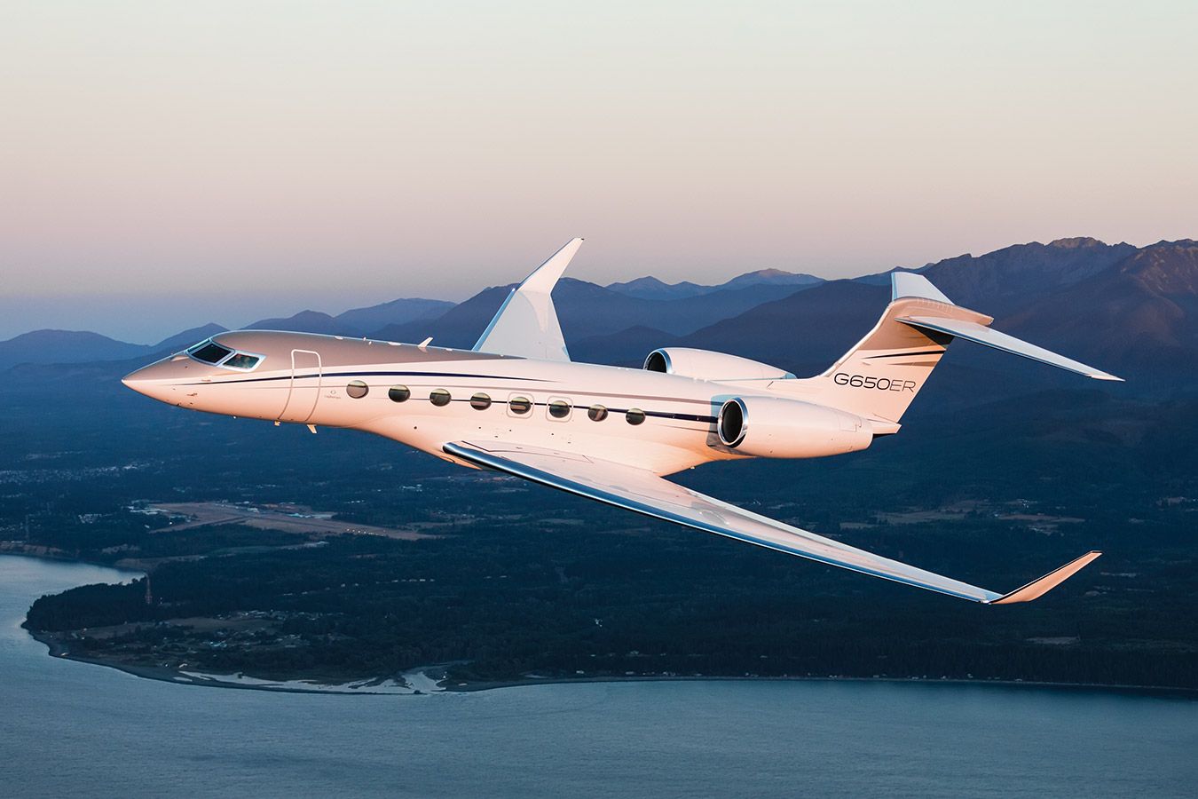Can A Private Jet Flight Actually Be Cheaper Than Traveling Business Class?
