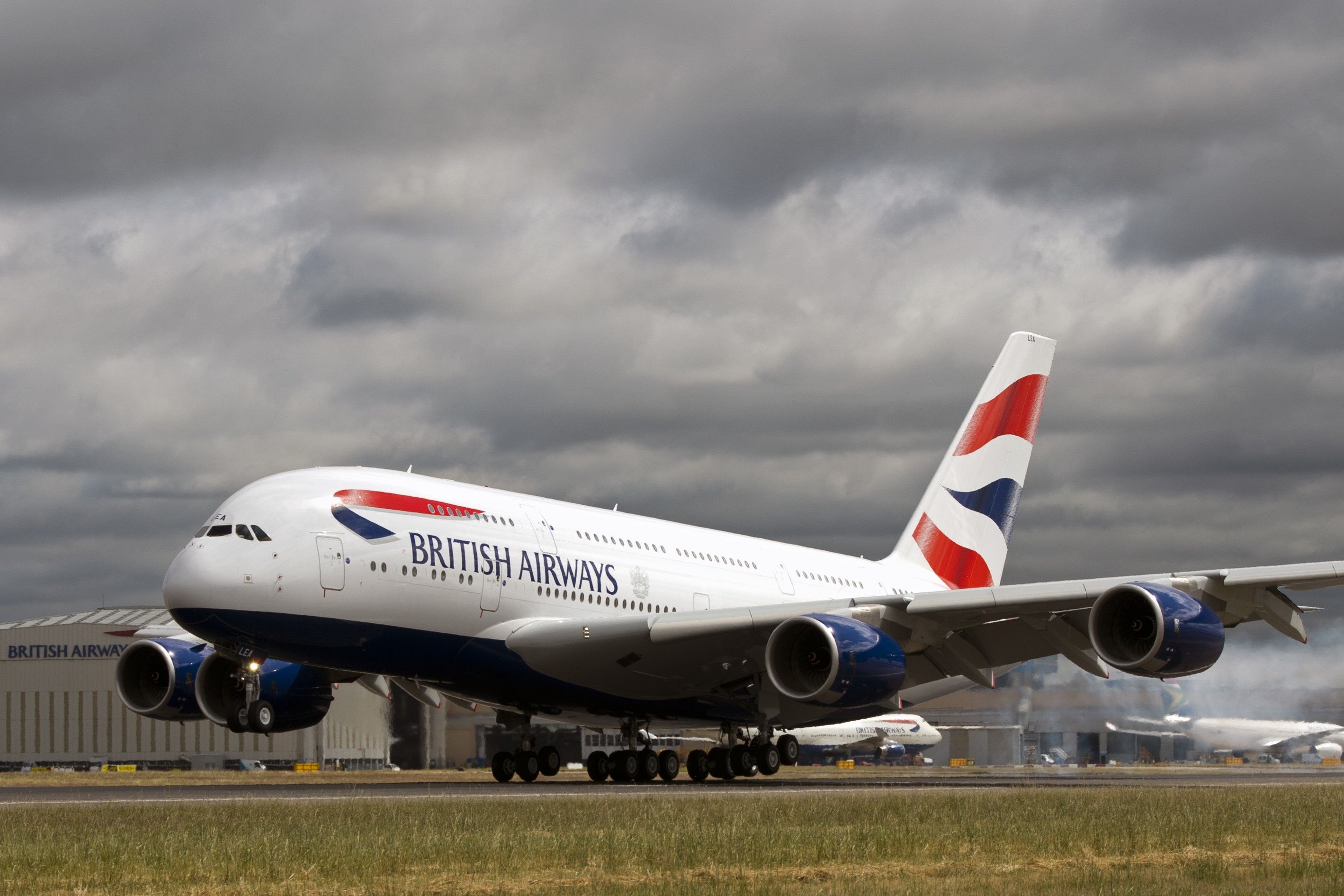 The World's Busiest Airbus A380 Route: London Heathrow To Dubai International