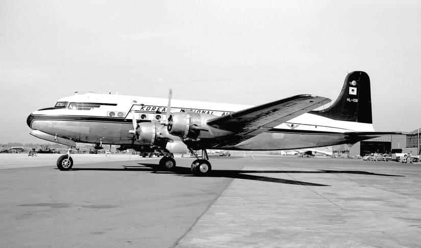 U Engine Configuration Douglas DC-4: How The Early Four-Engine Propeller Aircraft ...