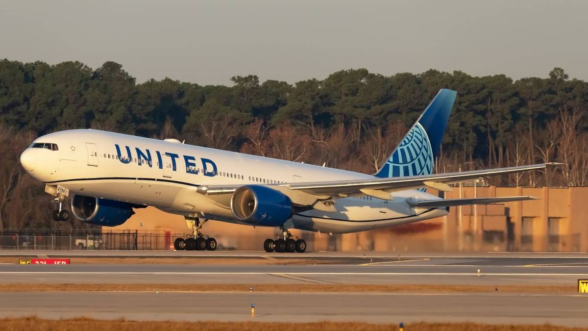 United Airlines $2.6 Billion Houston Airport Expansion Blocked By City