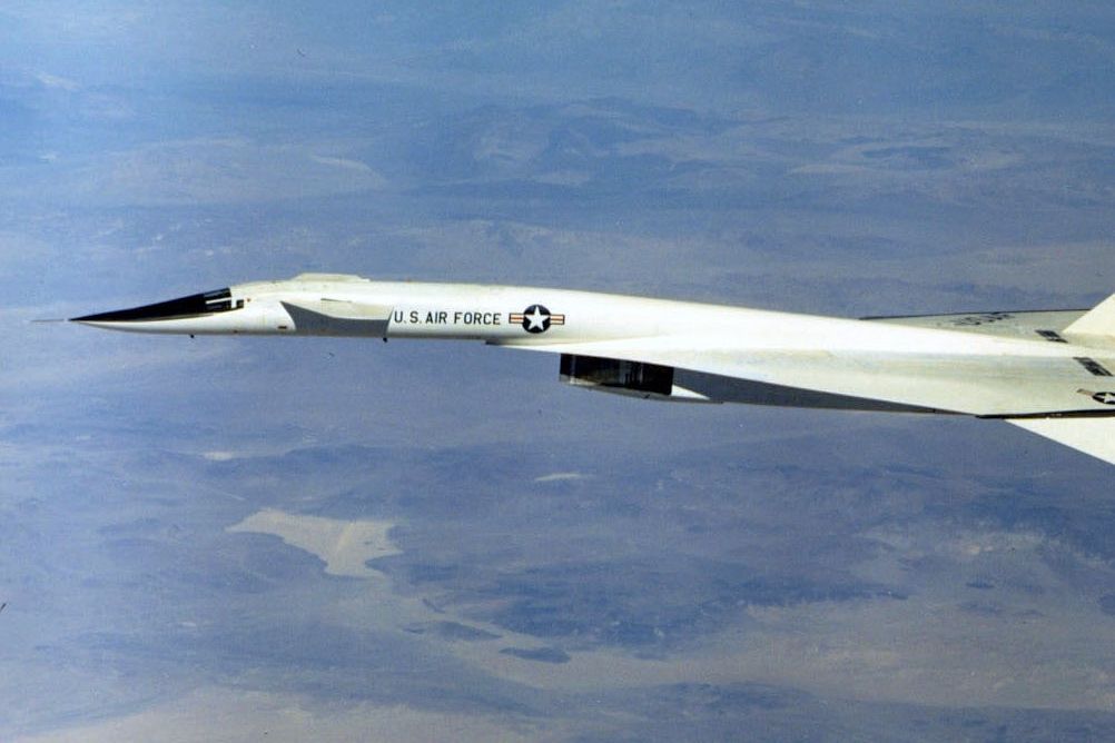 Why Did The North American XB-70 Valkyrie Become Obsolete So Quickly?