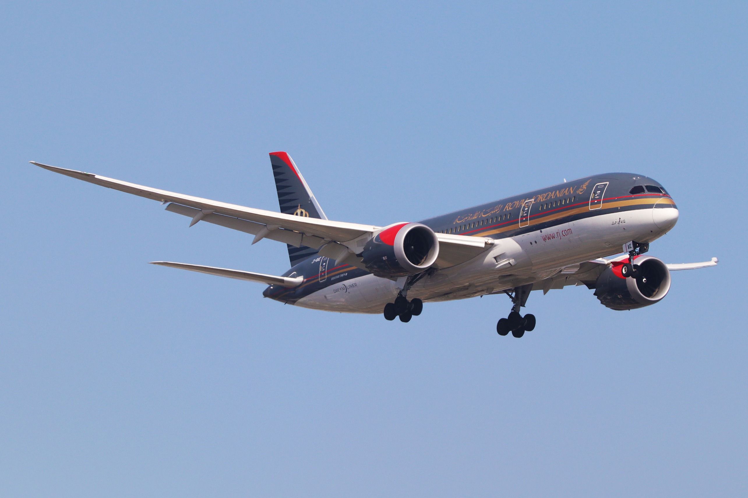 Royal Jordanian Orders 6 Boeing 787-9 Dreamliners at Dubai Airshow