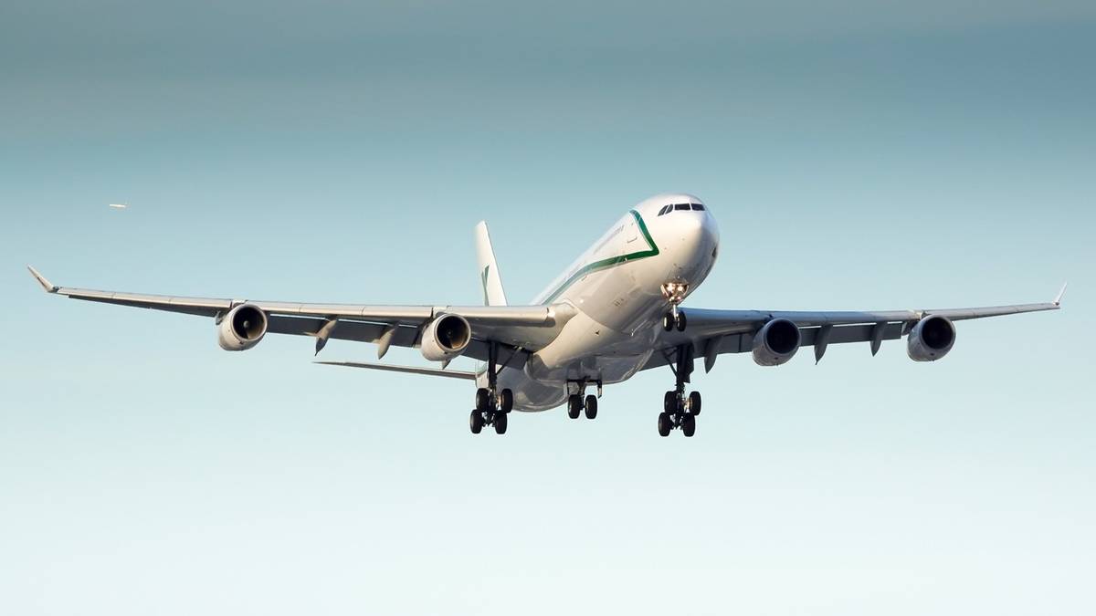 Why Are The Engines On The Airbus A340 So Small?
