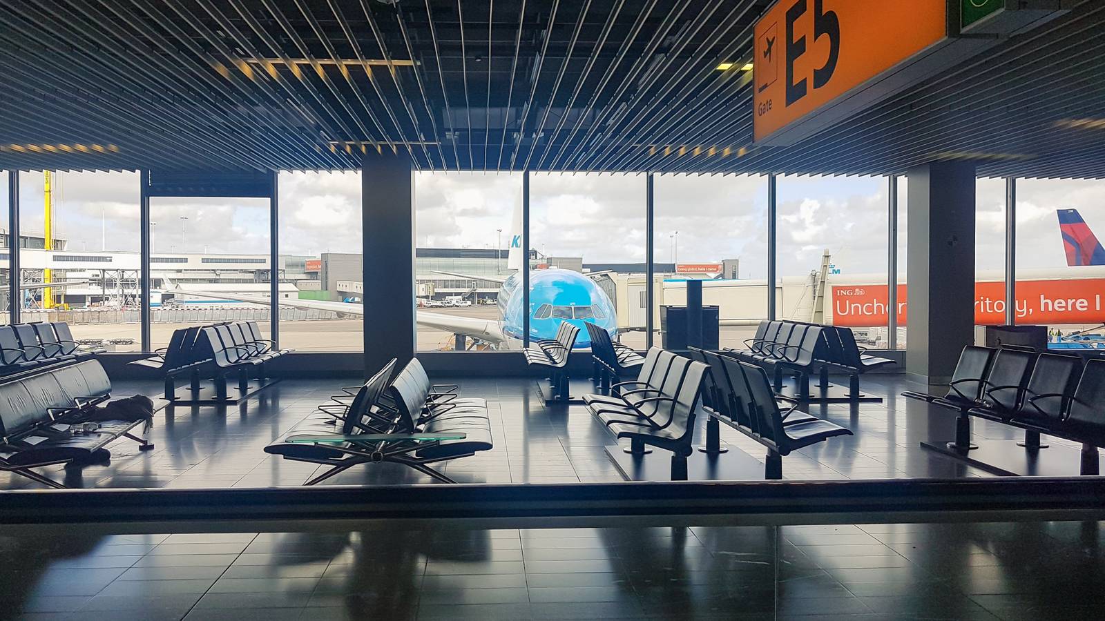 How Long Do I Need To Connect At Amsterdam Schiphol Airport?
