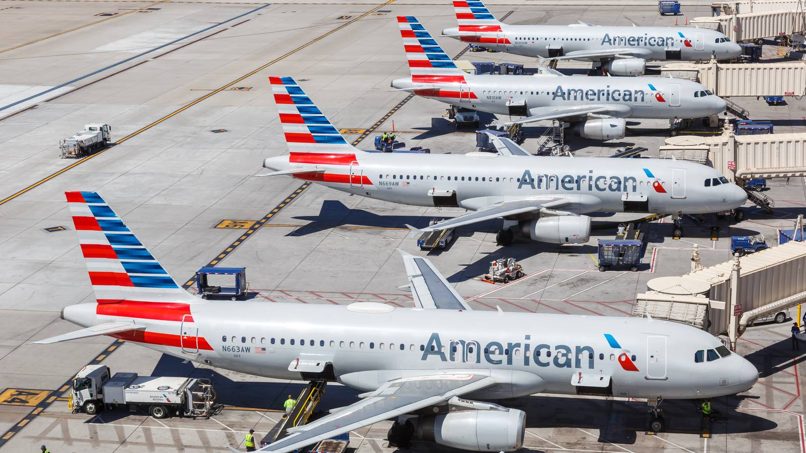 American Airlines Canceled Just 55 Flights During Record Breaking Thanksgiving