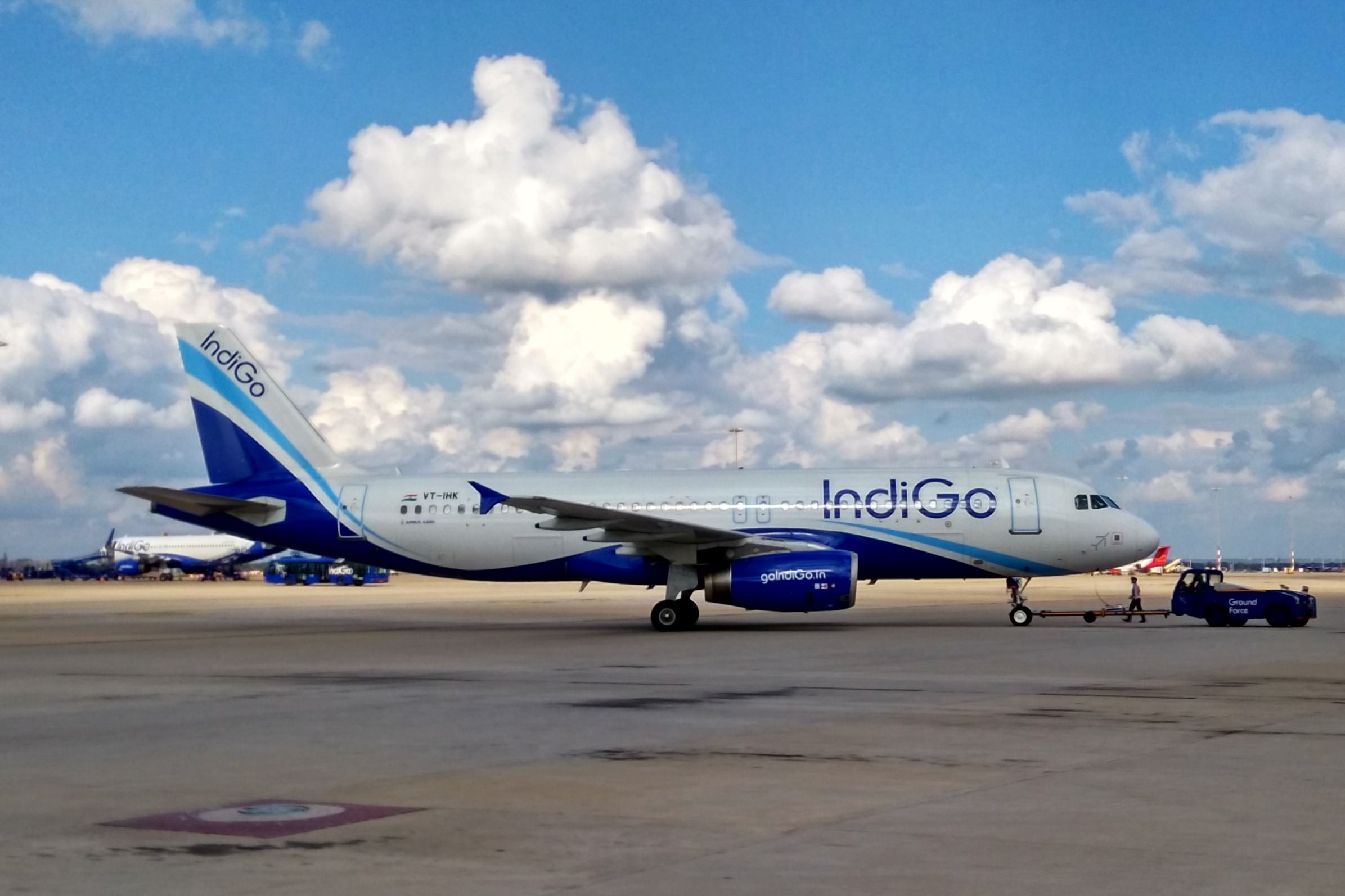 IndiGo Passenger Claims To Find A Screw In Sandwich