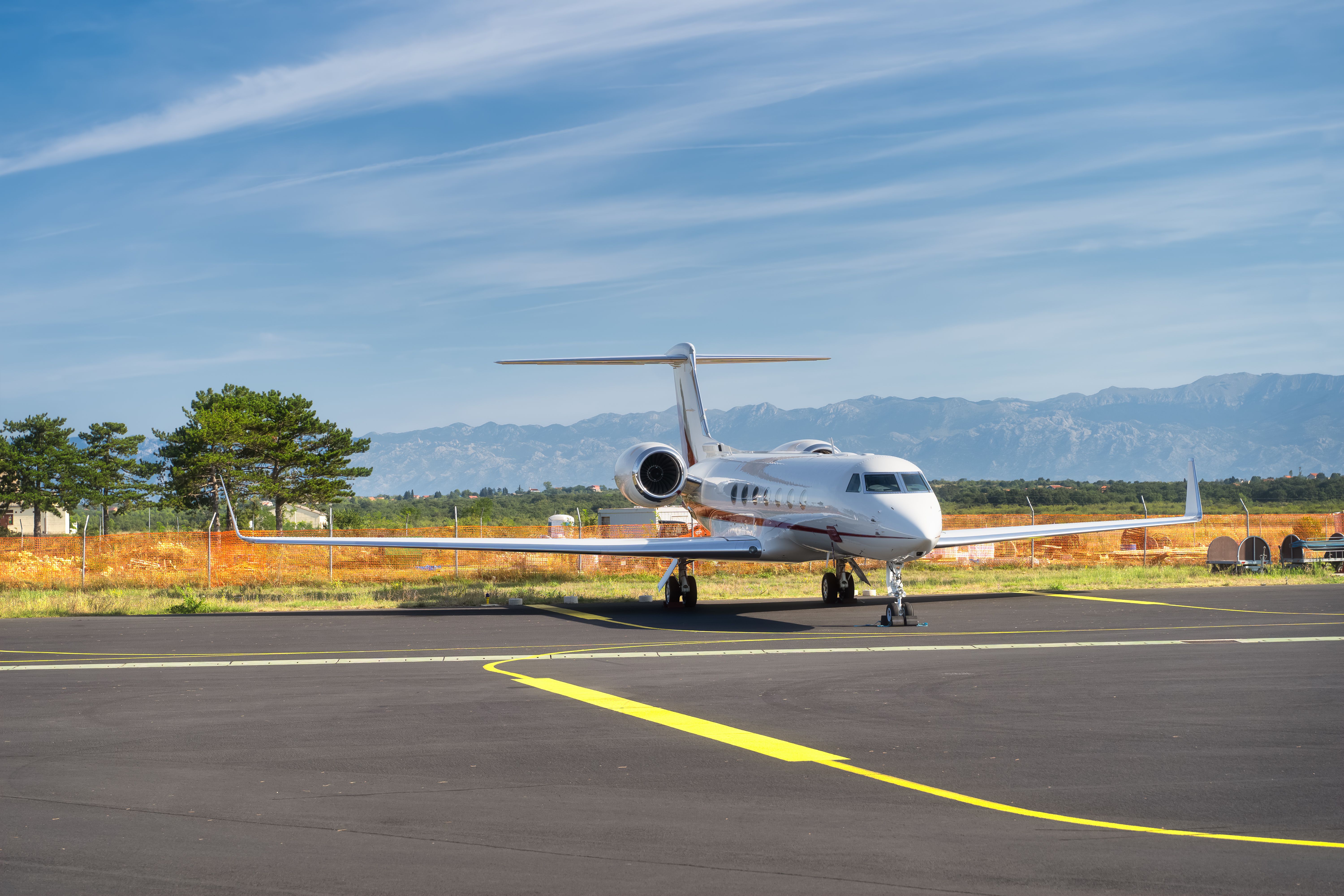 5 Ways To Fly On A Private Jet To Hawaii