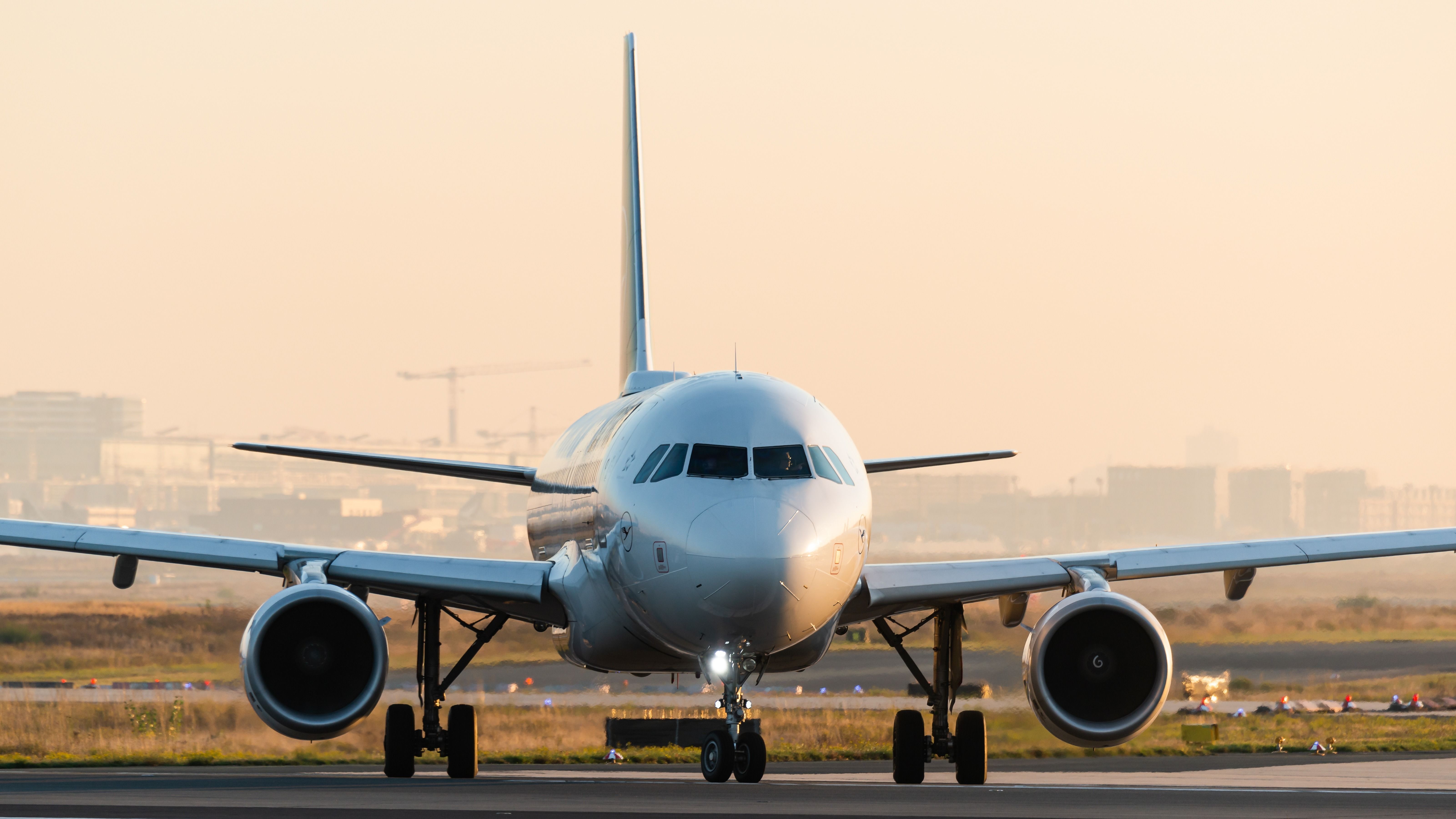 Flights Suspended After United Nigeria Airlines Airbus A320 Lands At The Wrong Airport