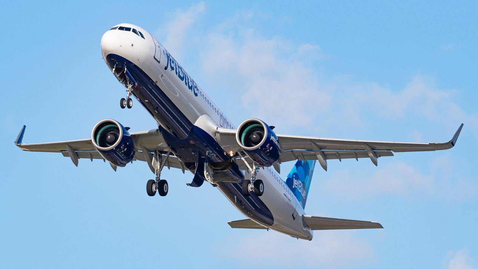 JetBlue Loses Amsterdam Schiphol Slots For Summer 2024