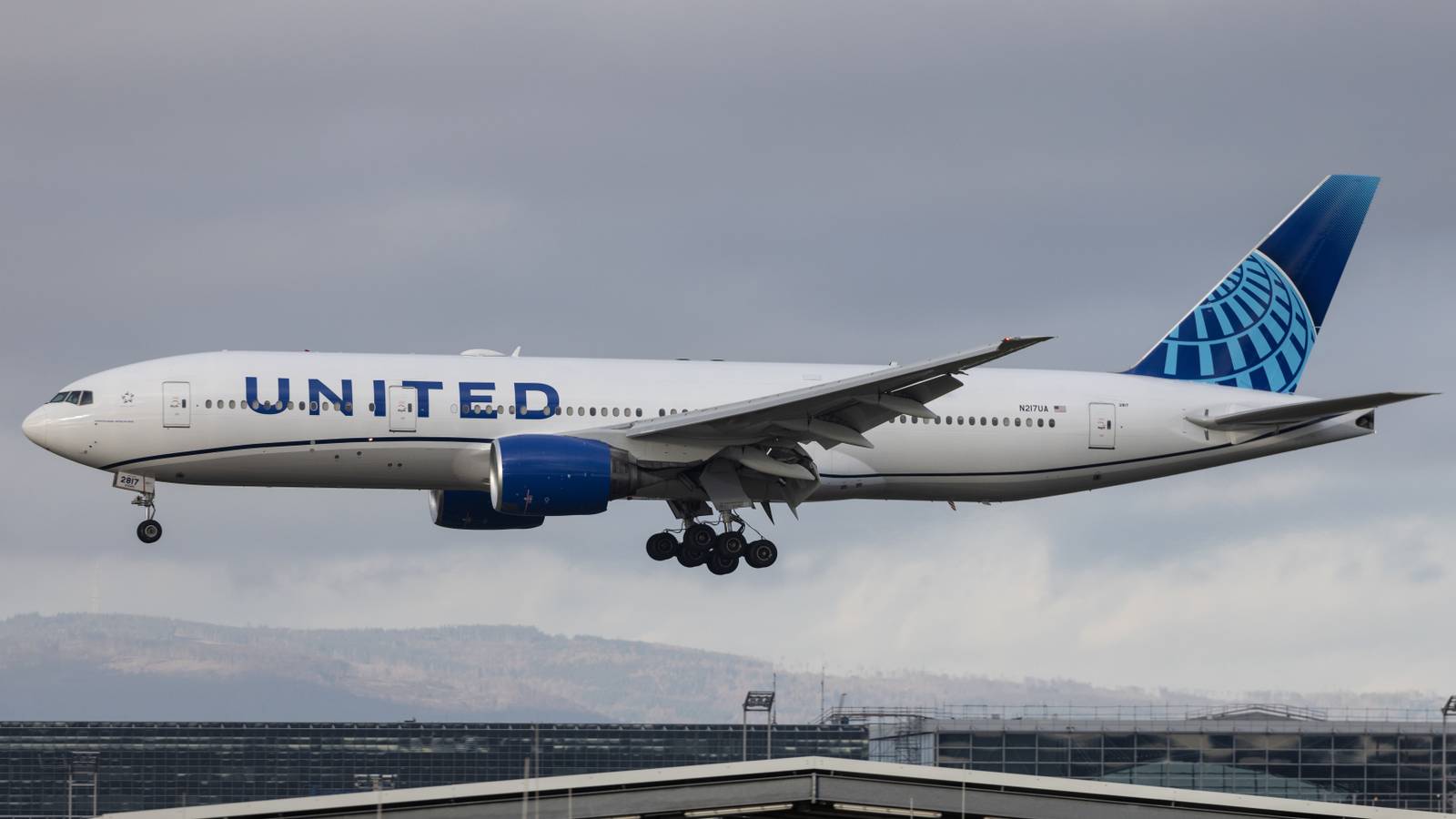 United Makes It Easier For MileagePlus Members To Earn Status With Credit Cards
