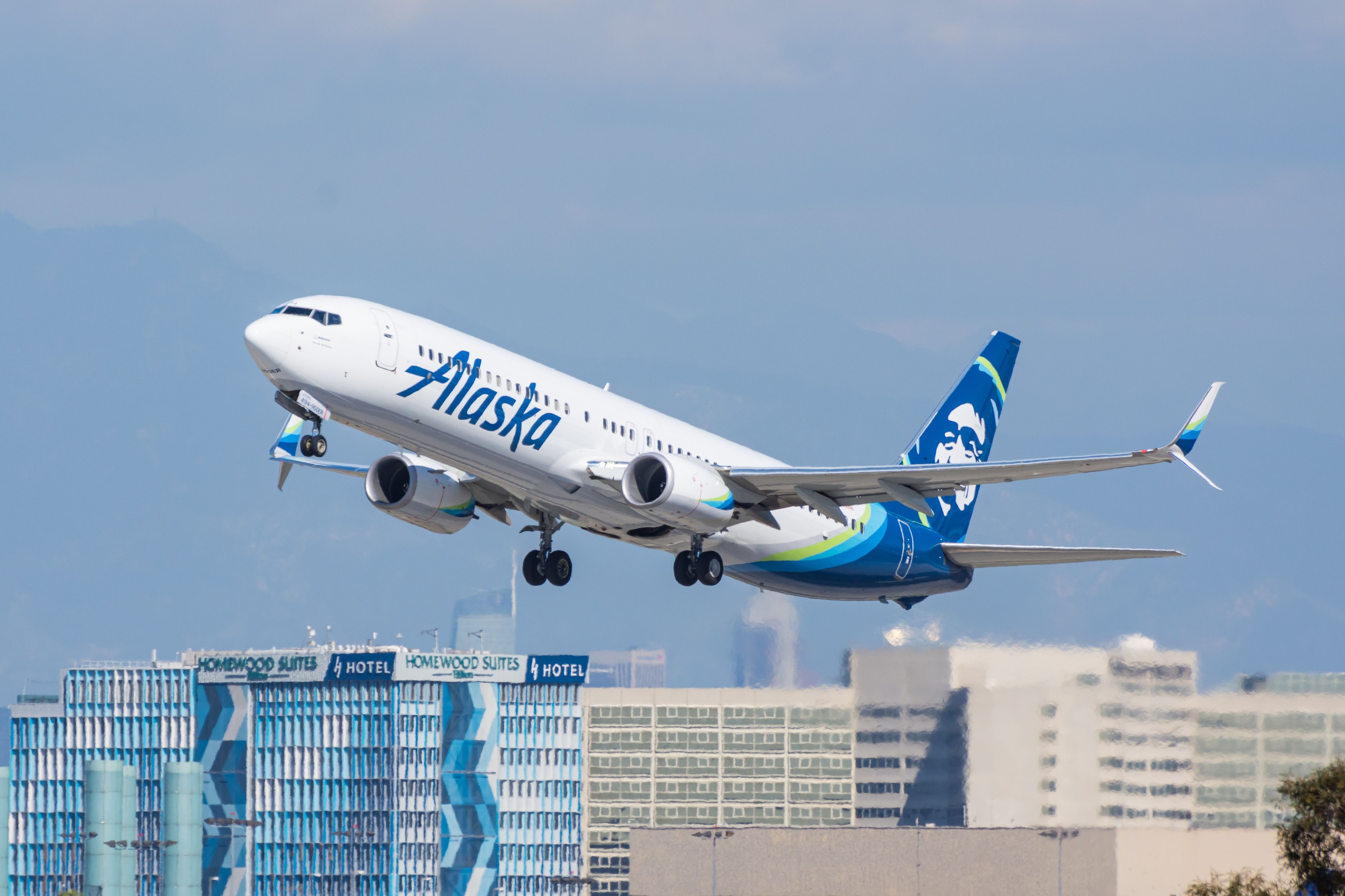 Alaska Airlines To Introduce New 'Greatest Hits' Inflight Menu