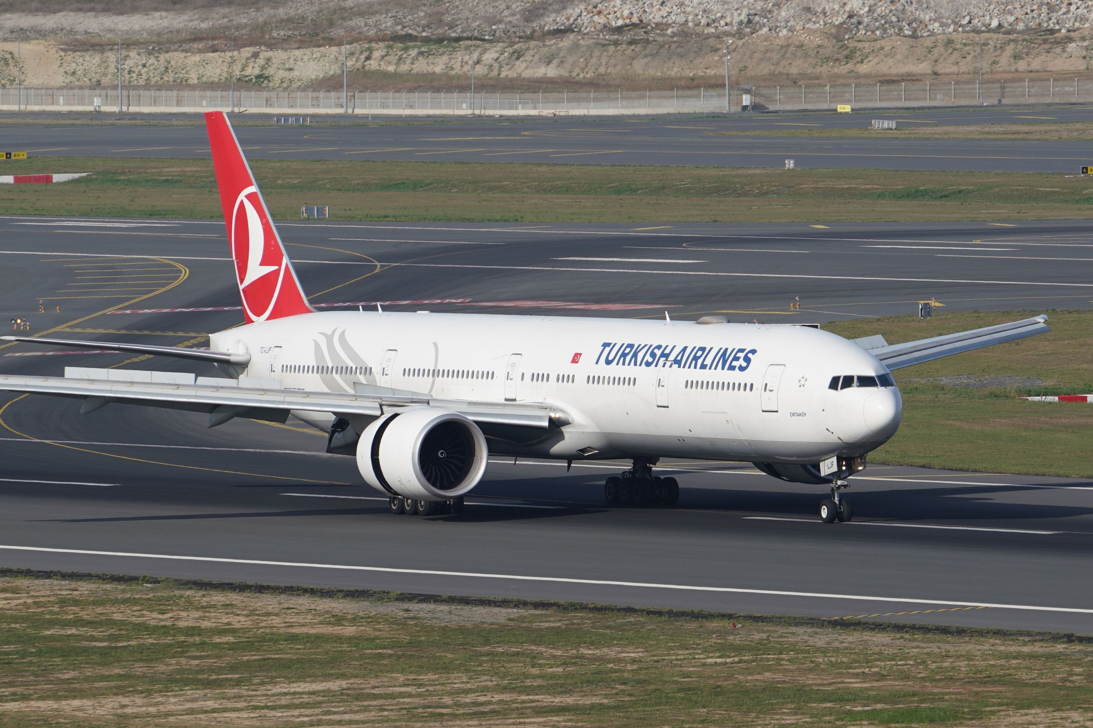 Turkish Airlines Cancels More Than 100 Flights After IT Issues