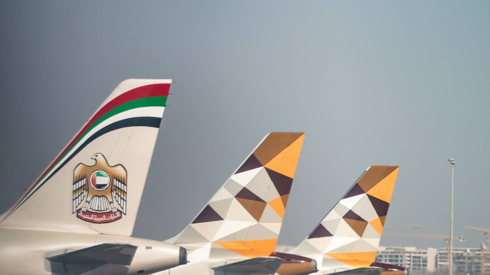Emirates Economy vs Etihad Economy: Which Airline Is Best?